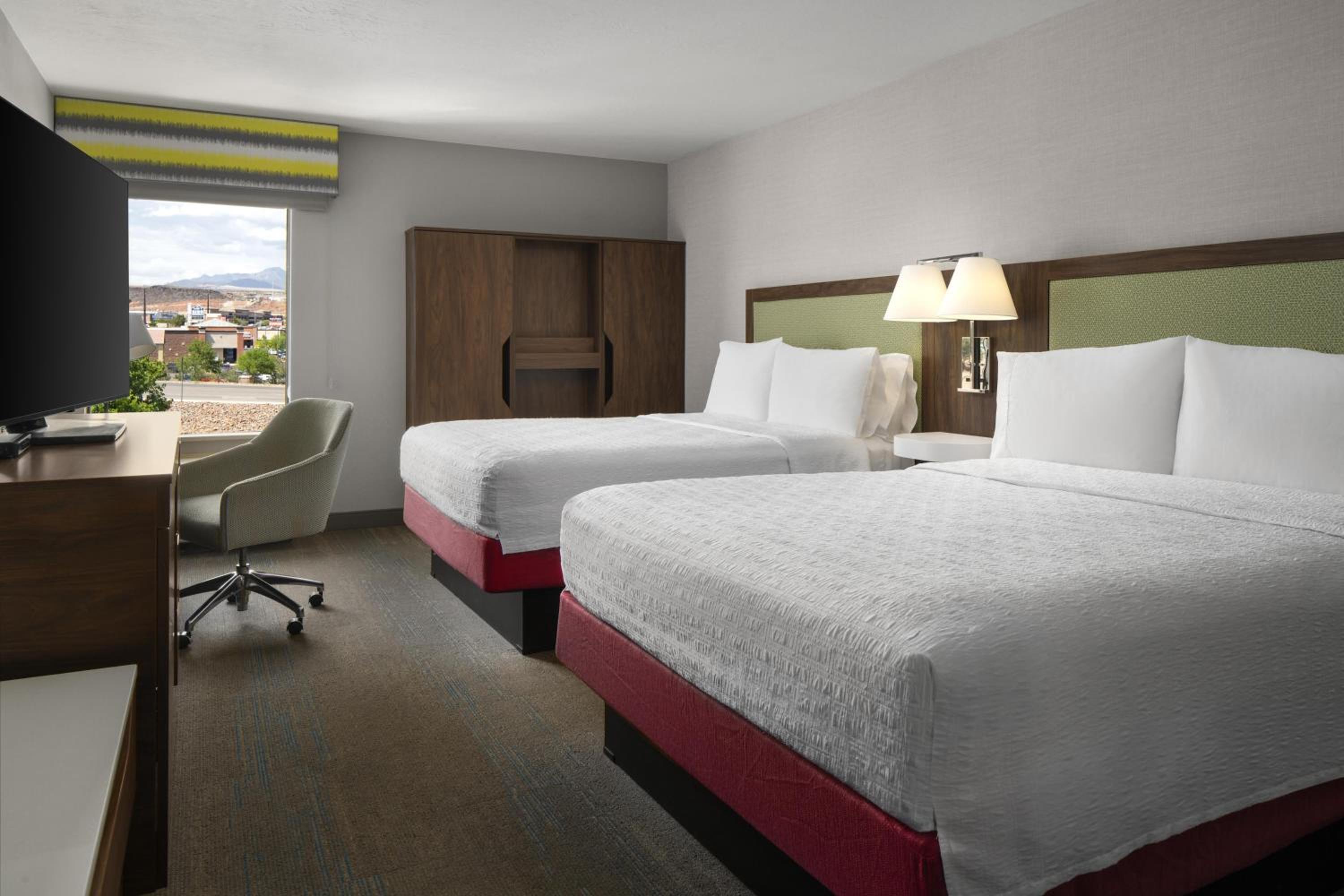 Queen Room with Two Queen Beds - Photo 1