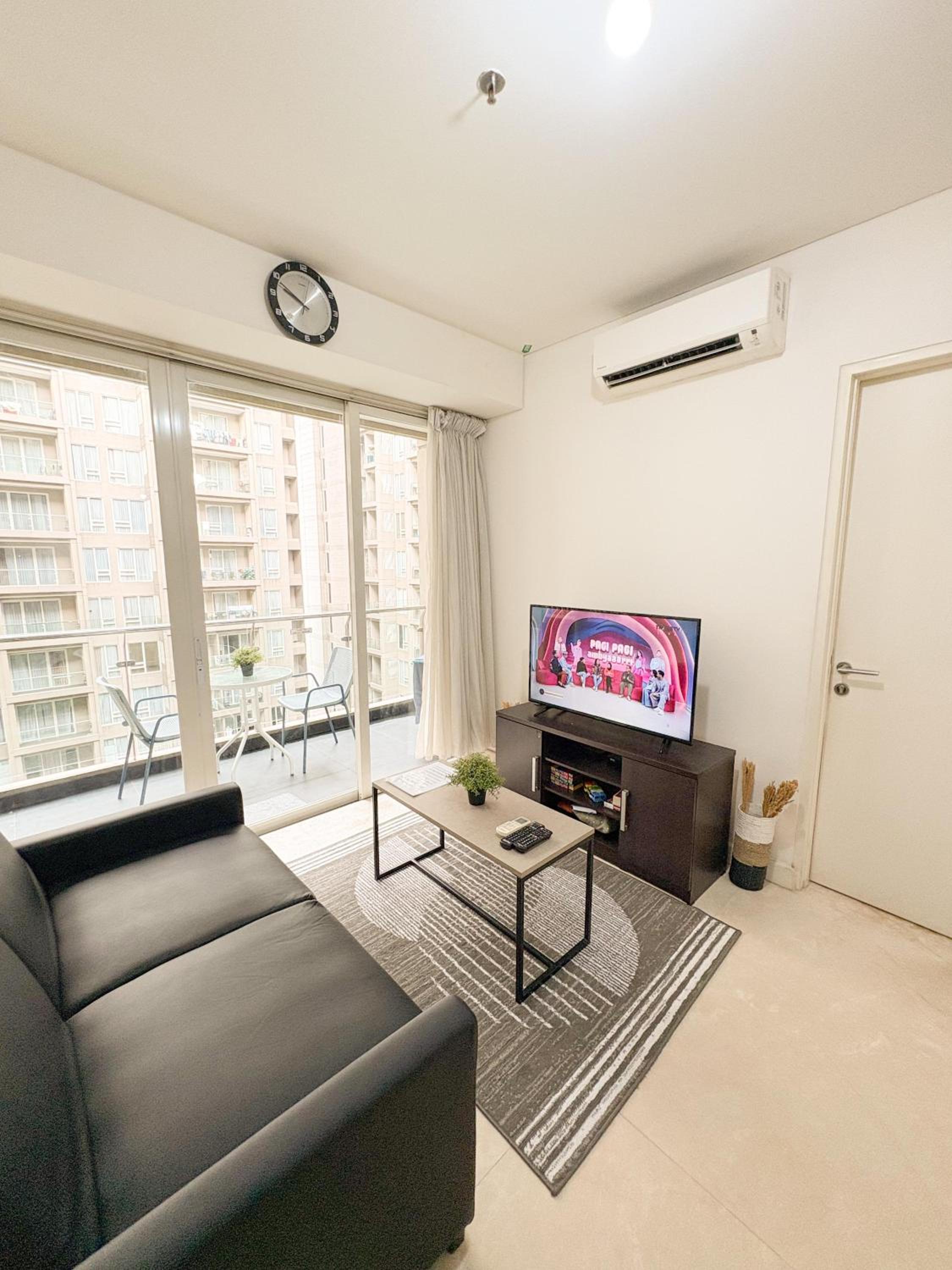Two-Bedroom Apartment with Balcony