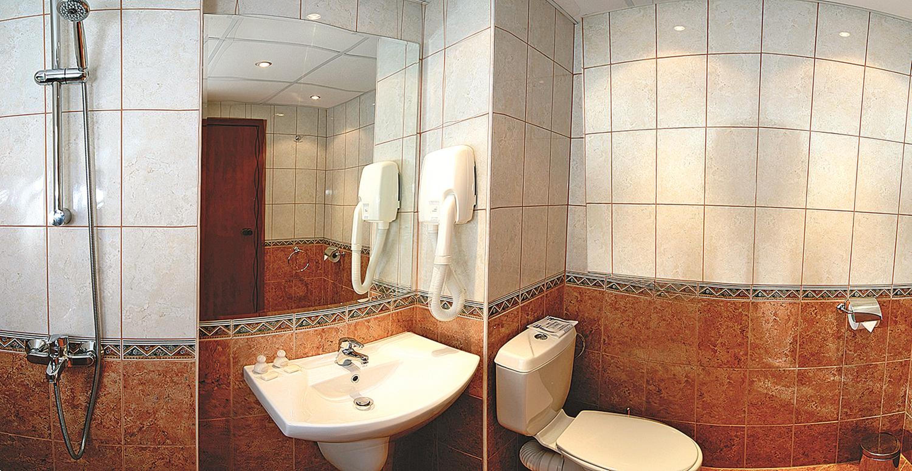Double or Twin Room with Balcony photo 2