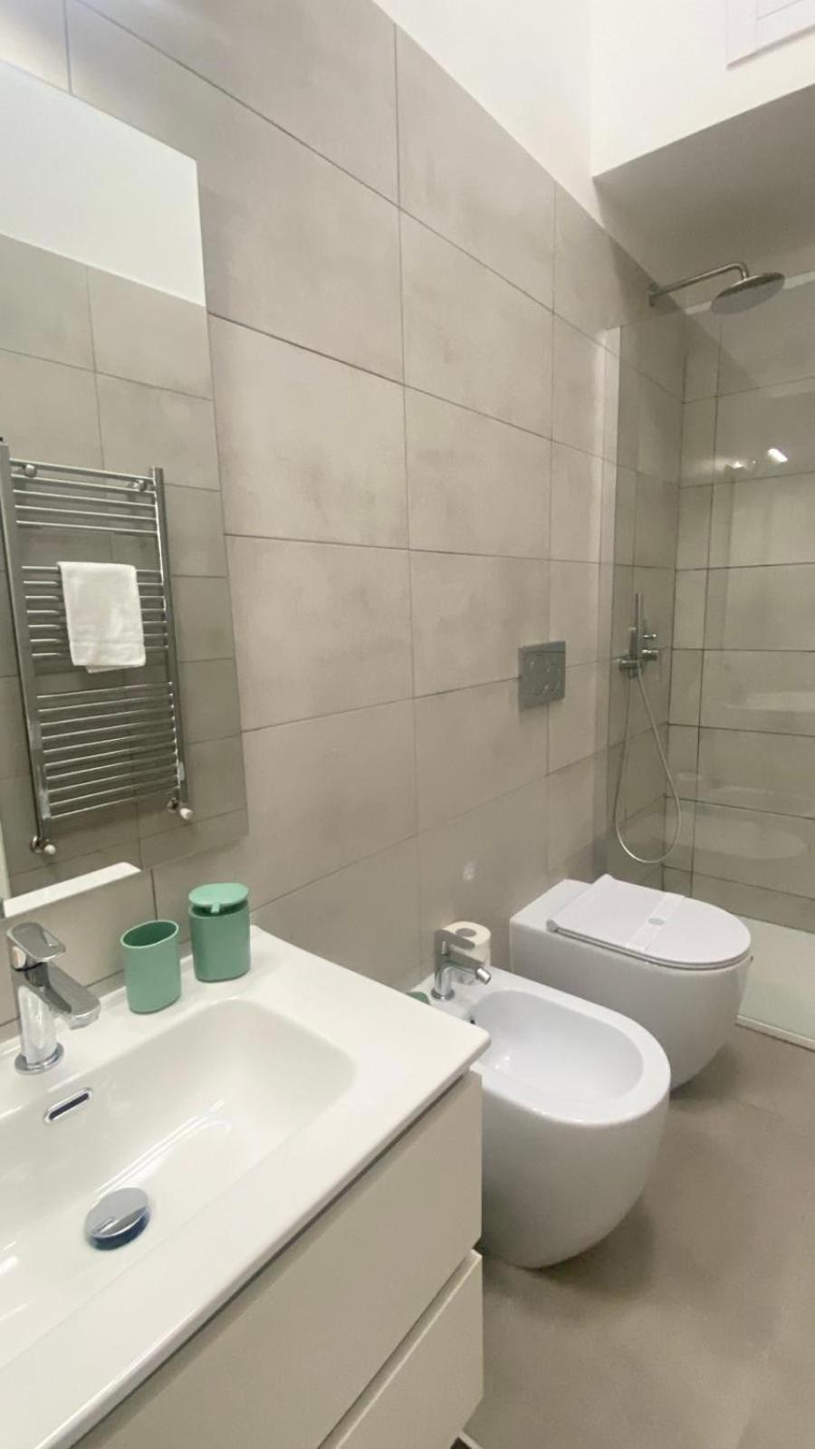 Three-Bedroom Deluxe Apartment -  Separate Building photo 3