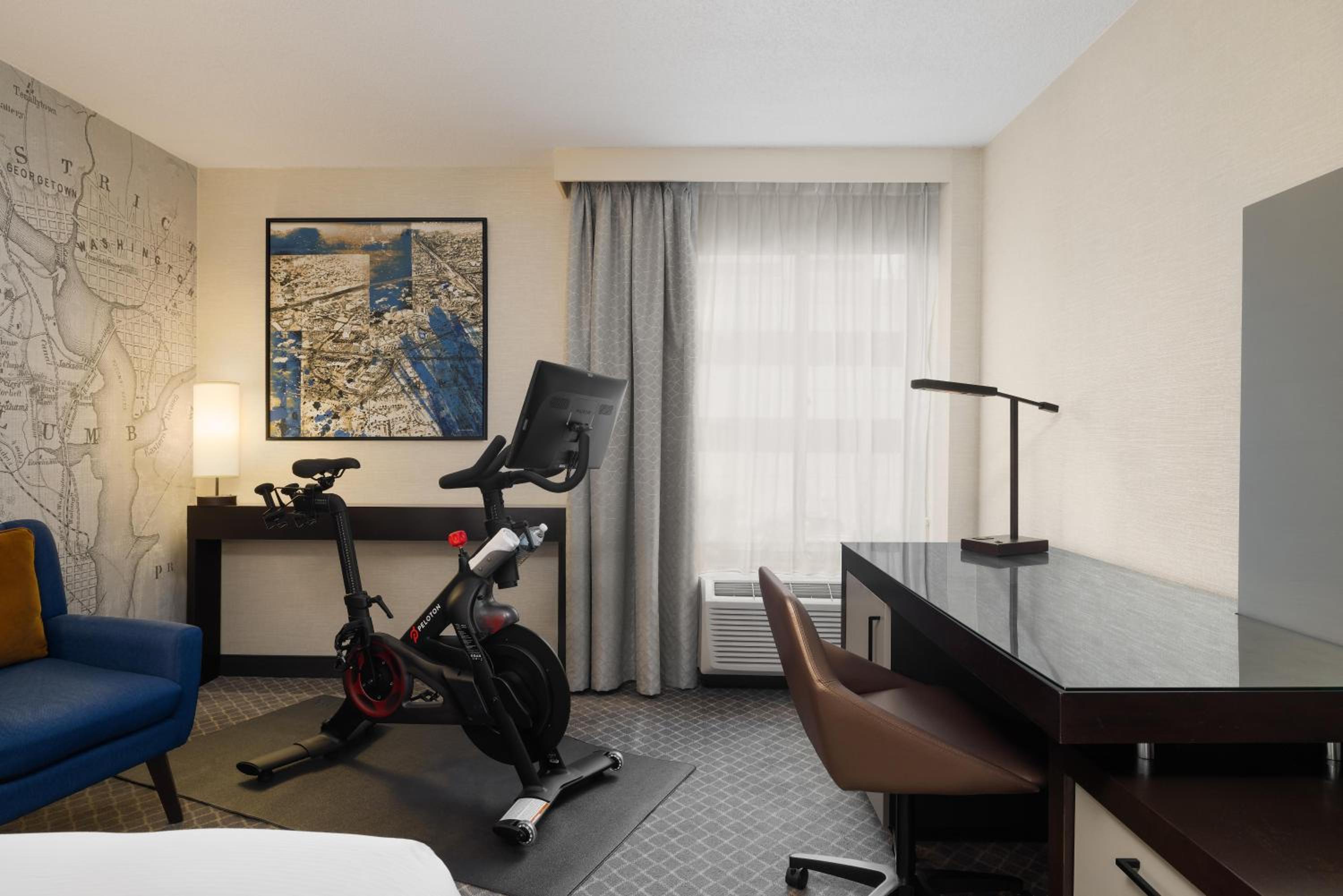 King Room with Peloton Bike - Photo 2