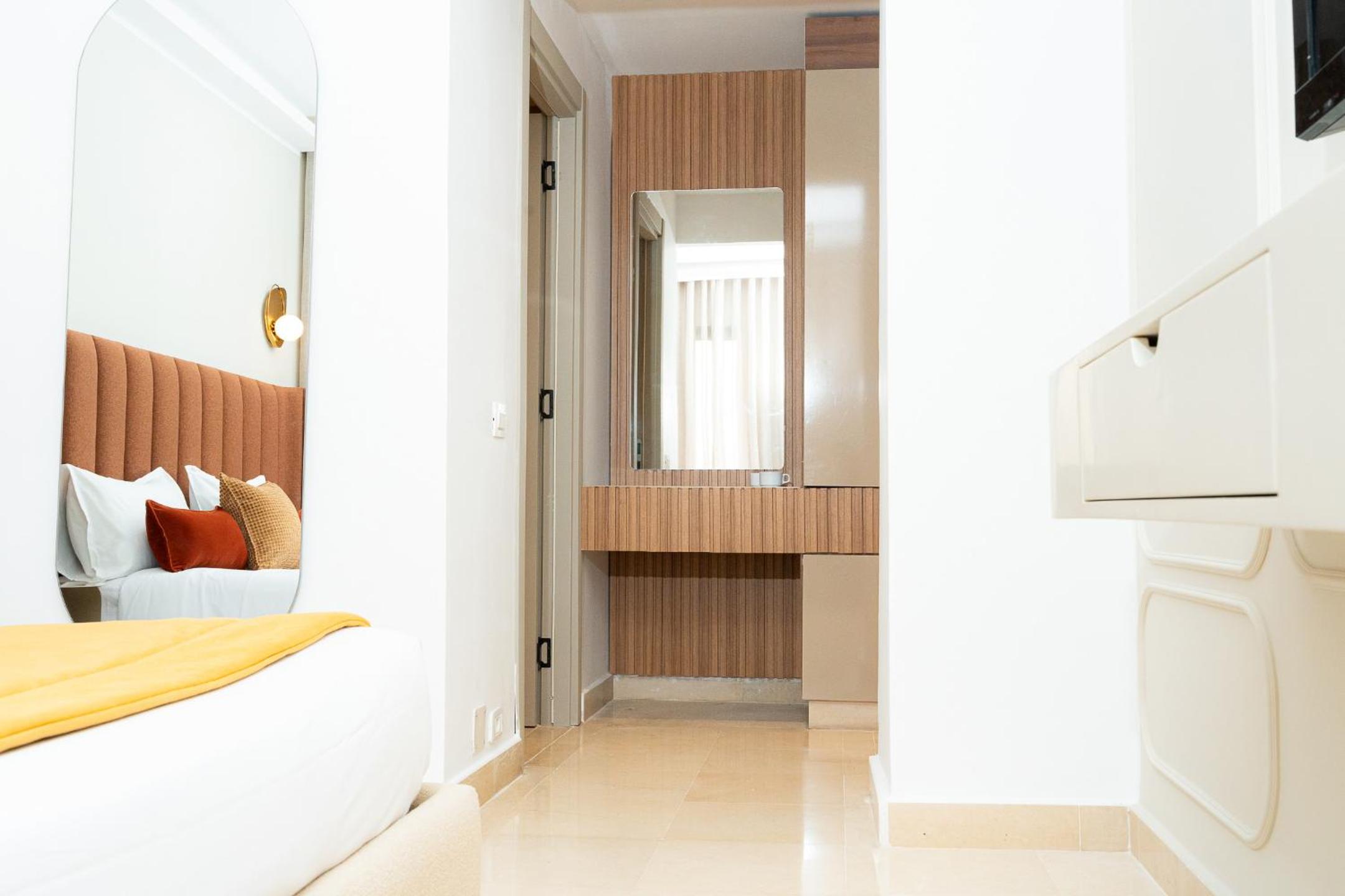 Deluxe Suite photo 3