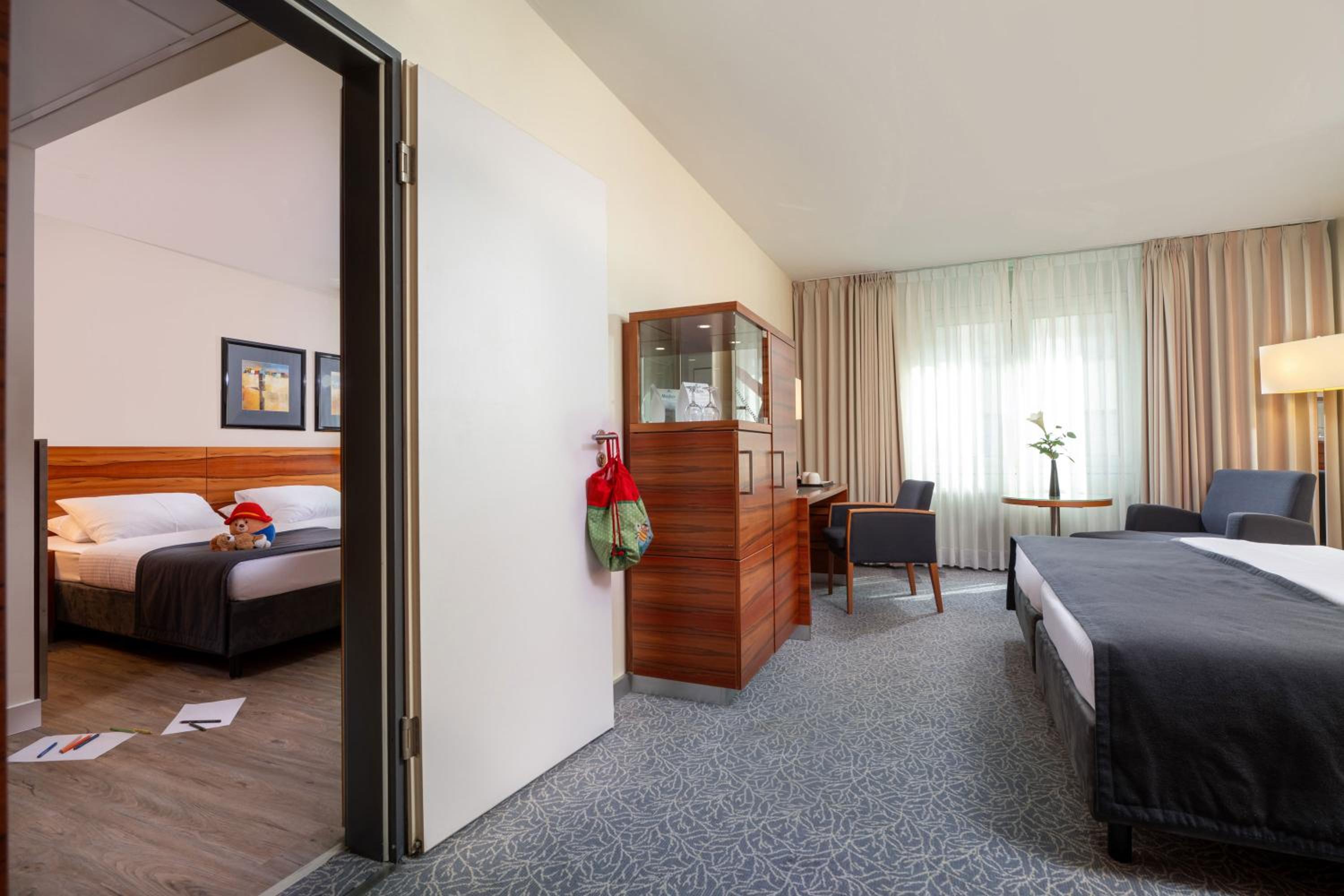 Standard Family Room - Photo 3