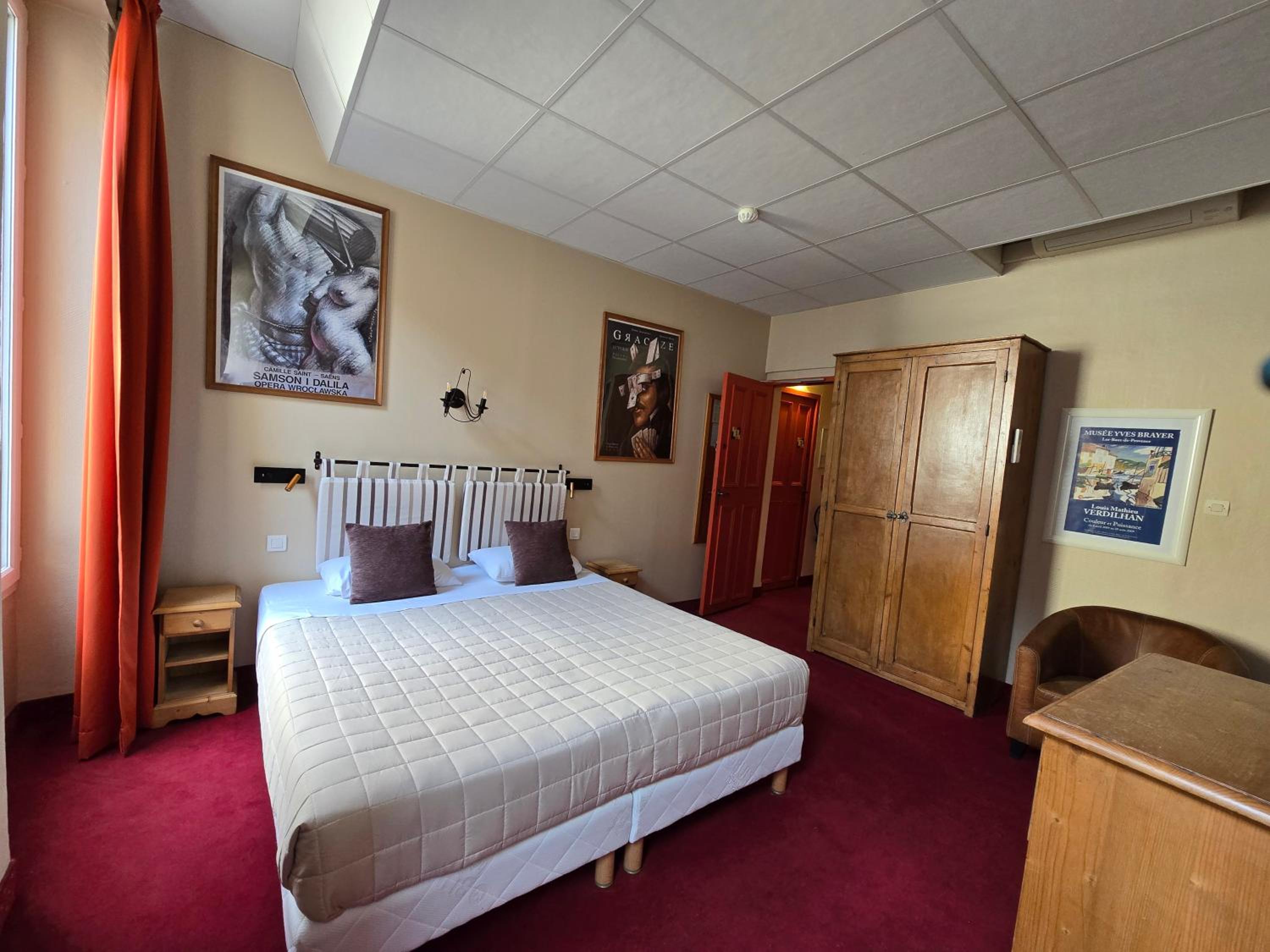 Superior King Room