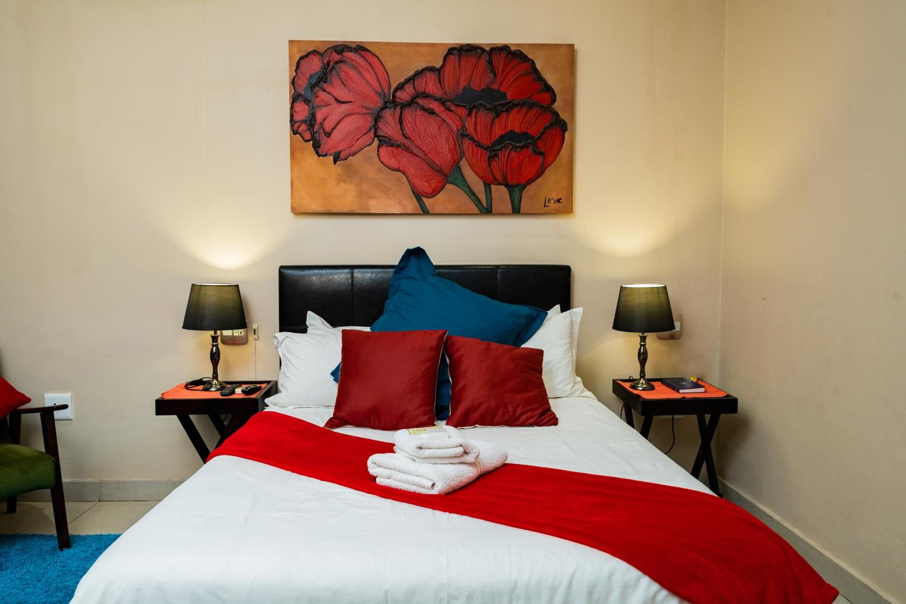 Standard Queen Room photo 1