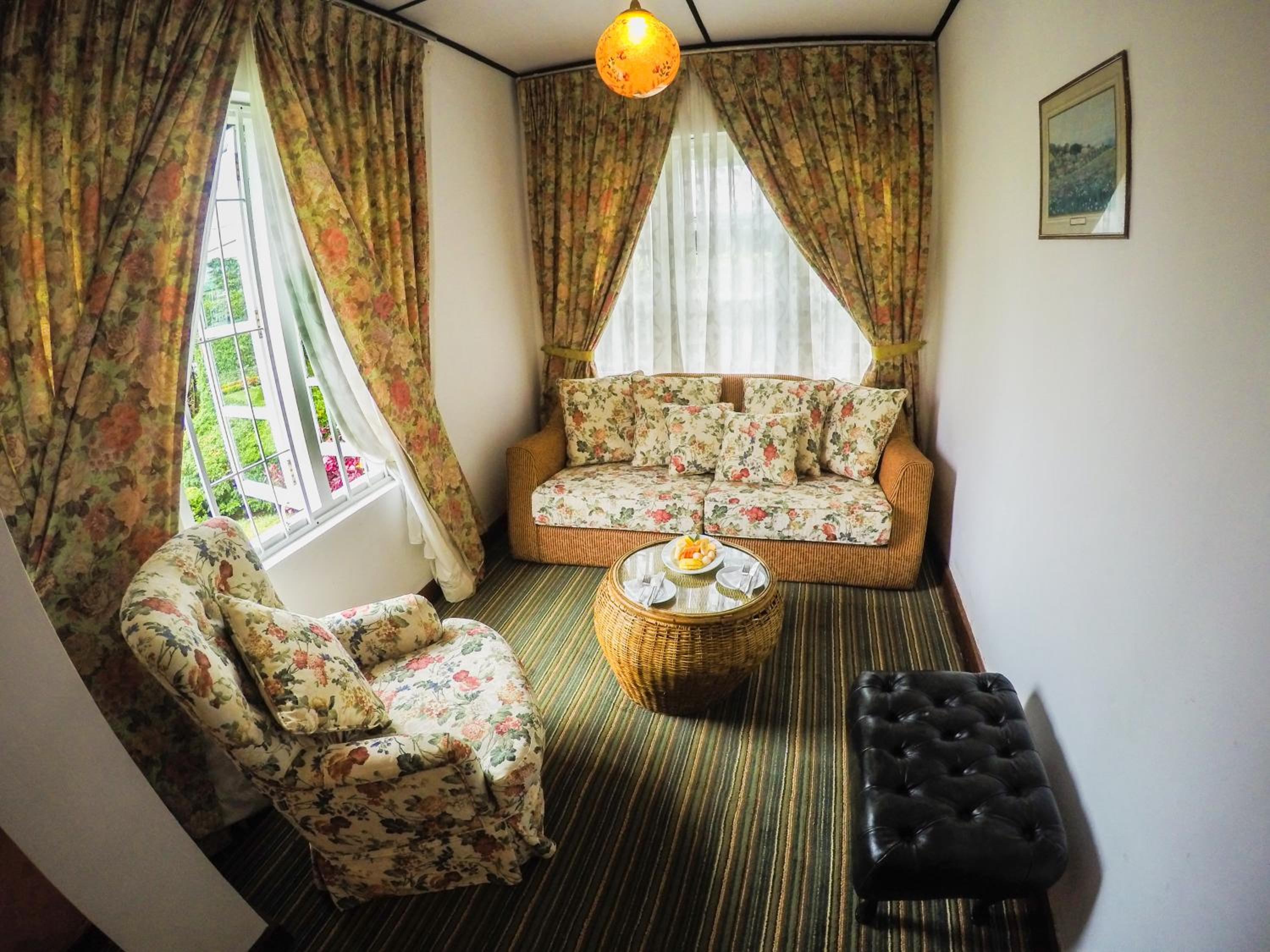 Junior Suite with Bathtub photo 2