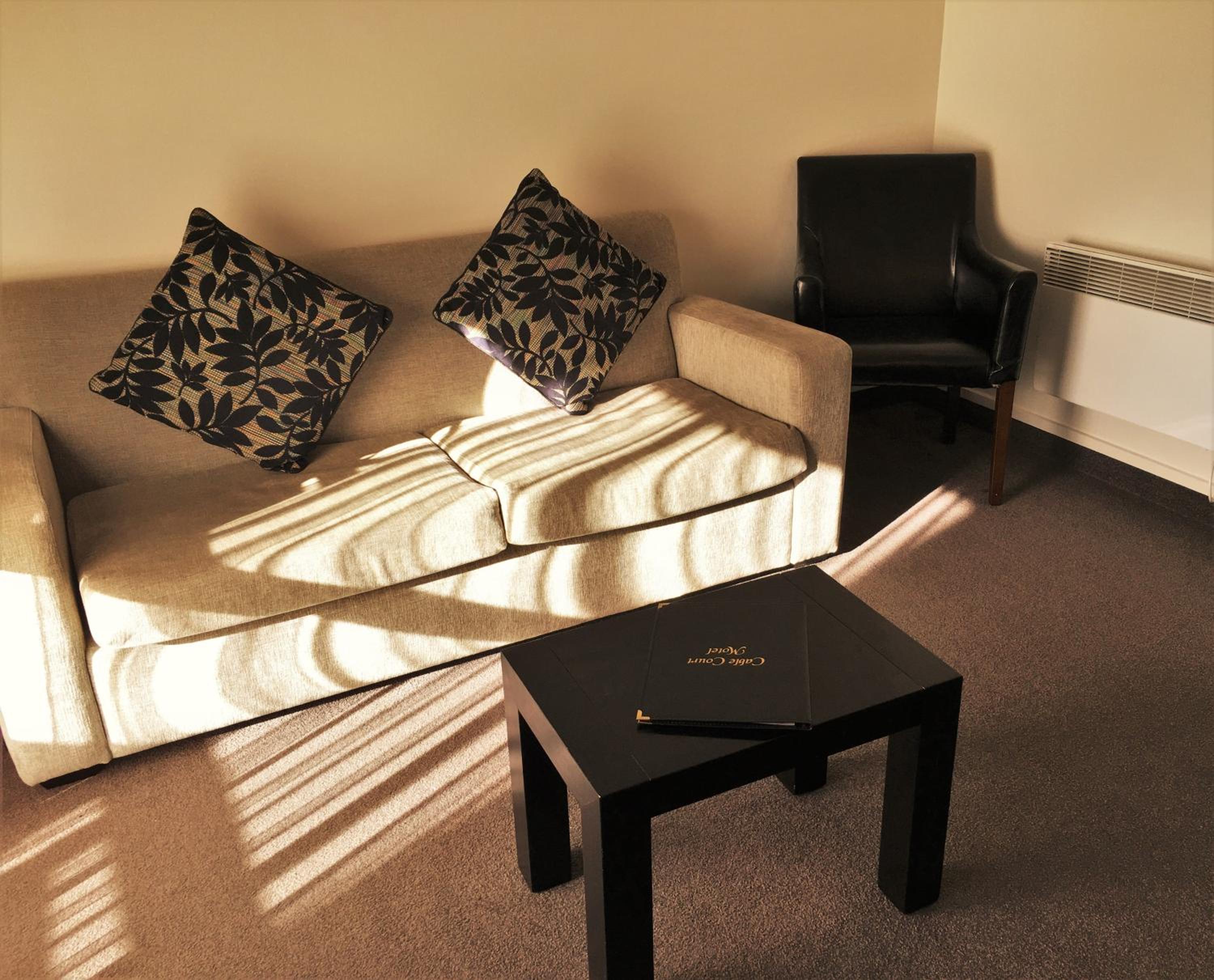 One-Bedroom Apartment - Photo 14