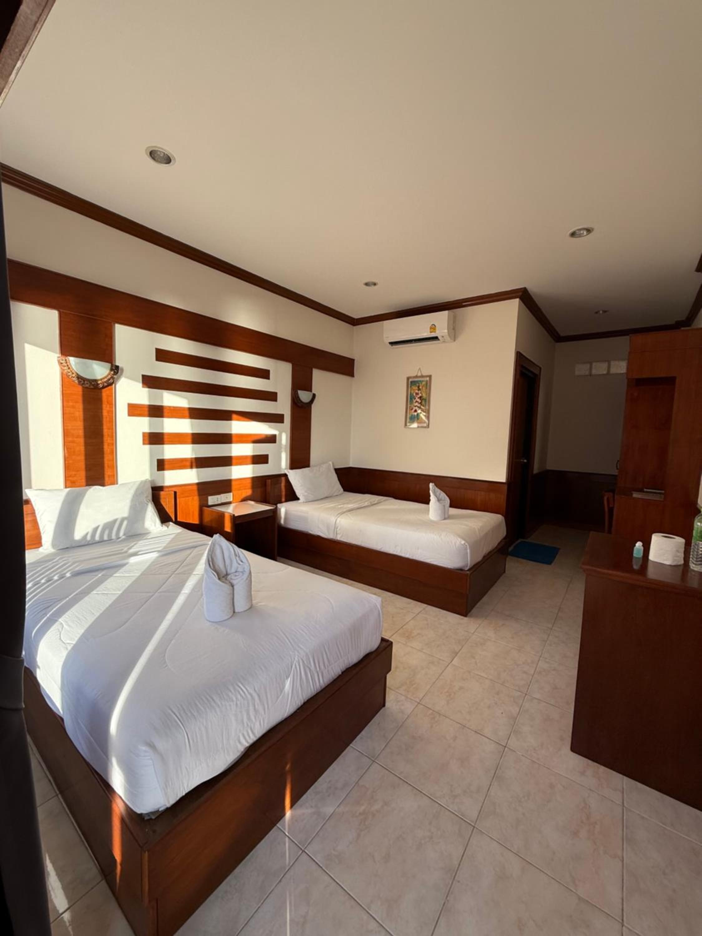 Standard Twin Room photo 3