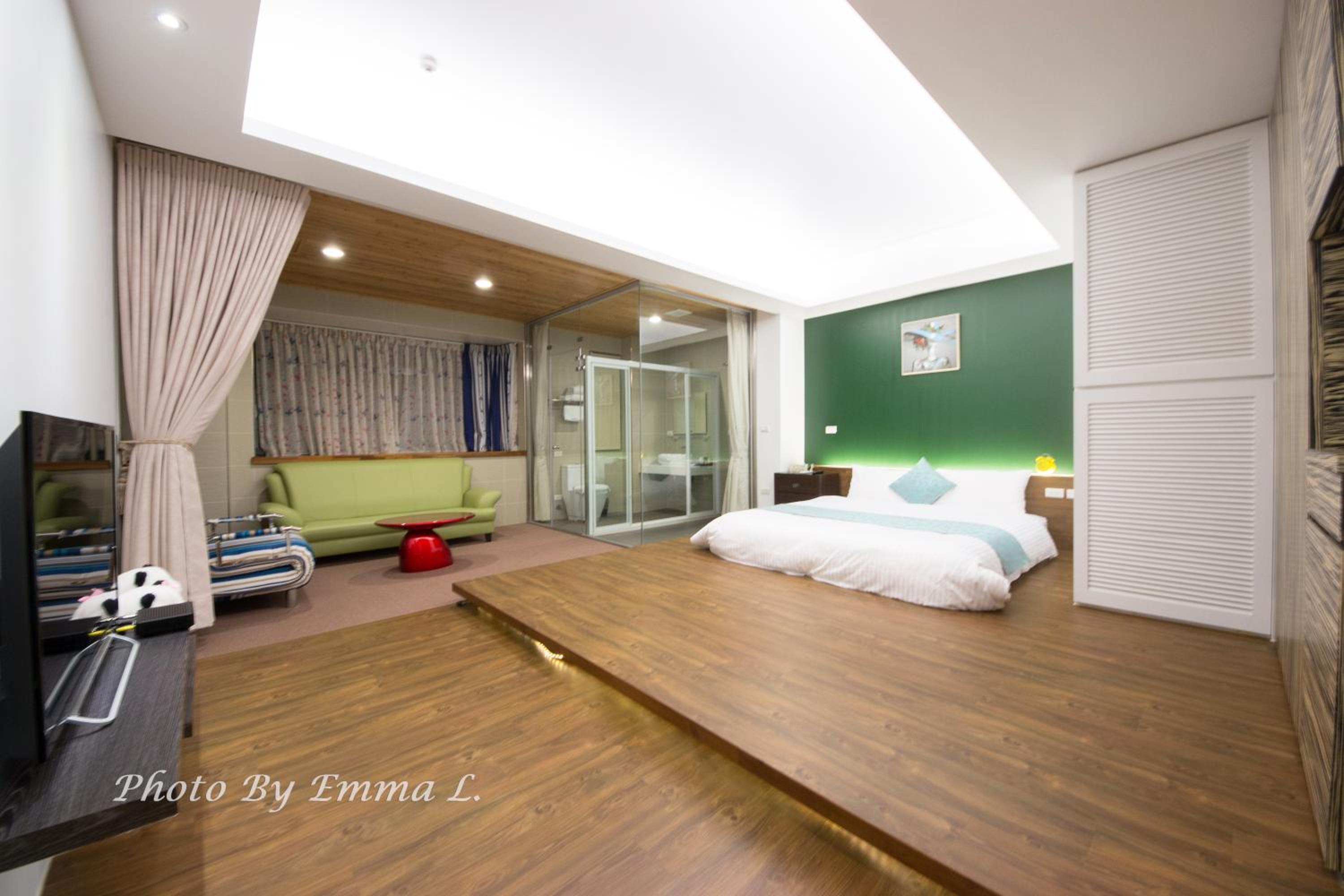 Large Double Room photo 1