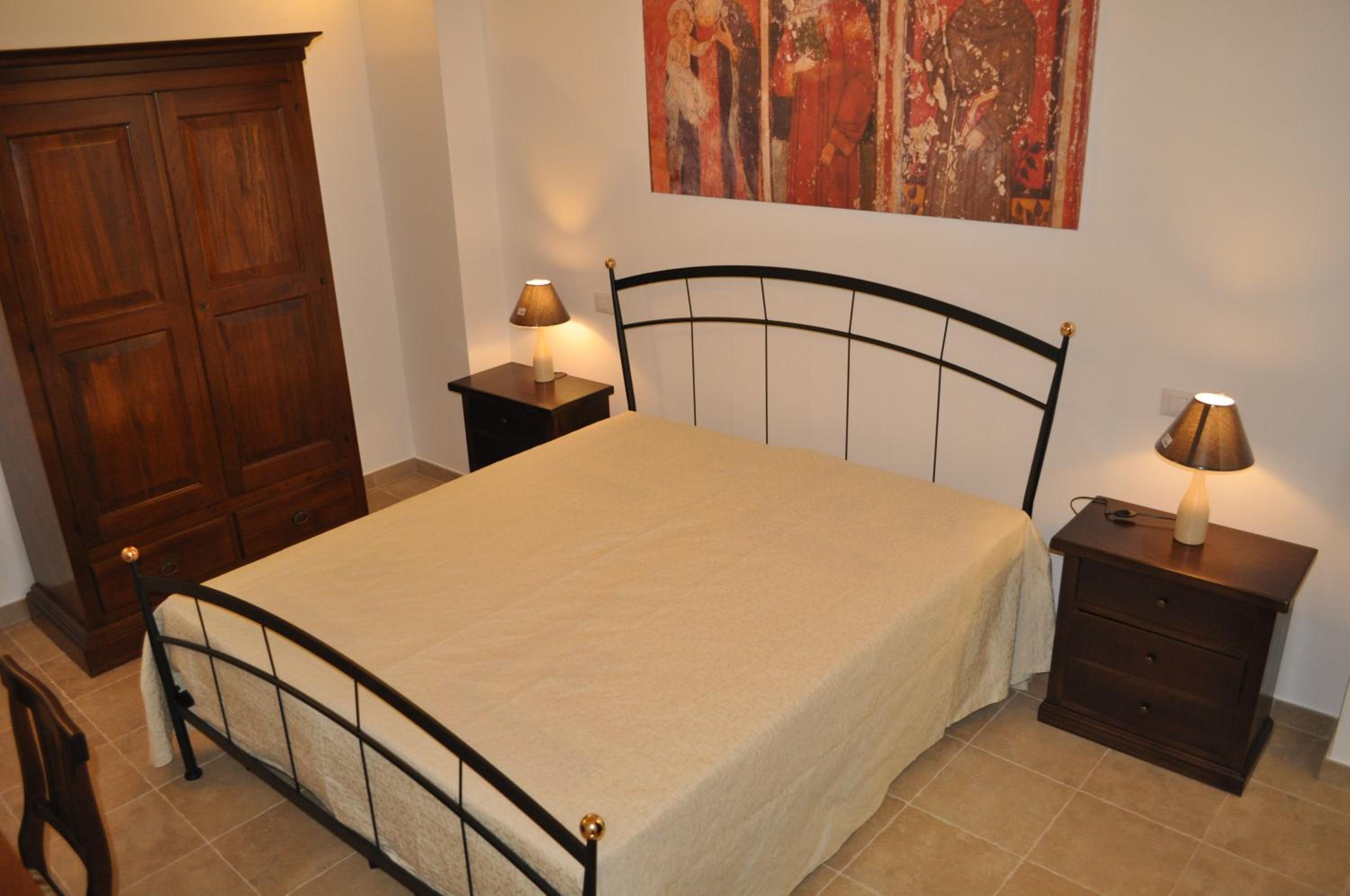 Double Room - Photo 4