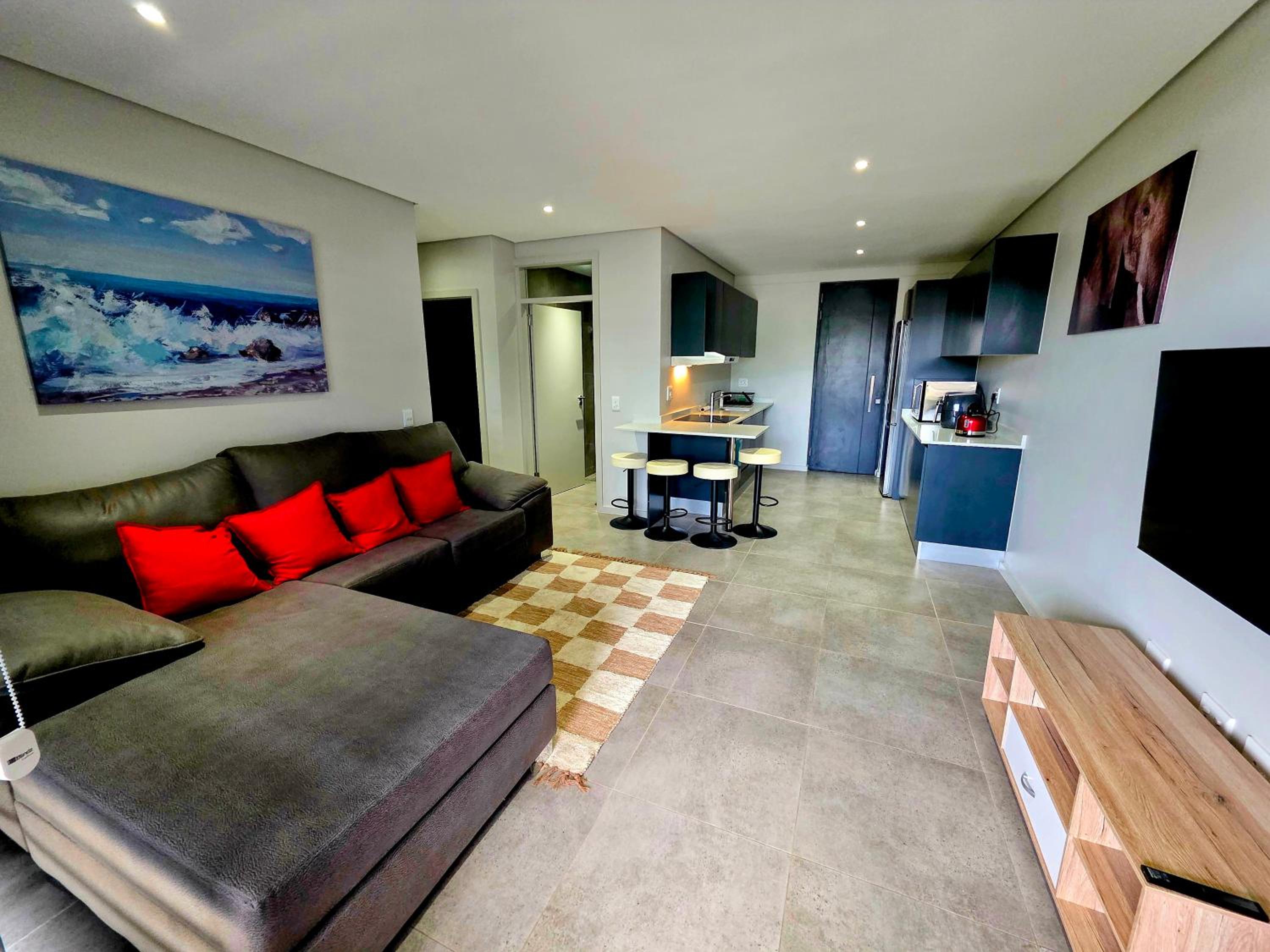 Two-Bedroom Deluxe Apartment with Ocean View