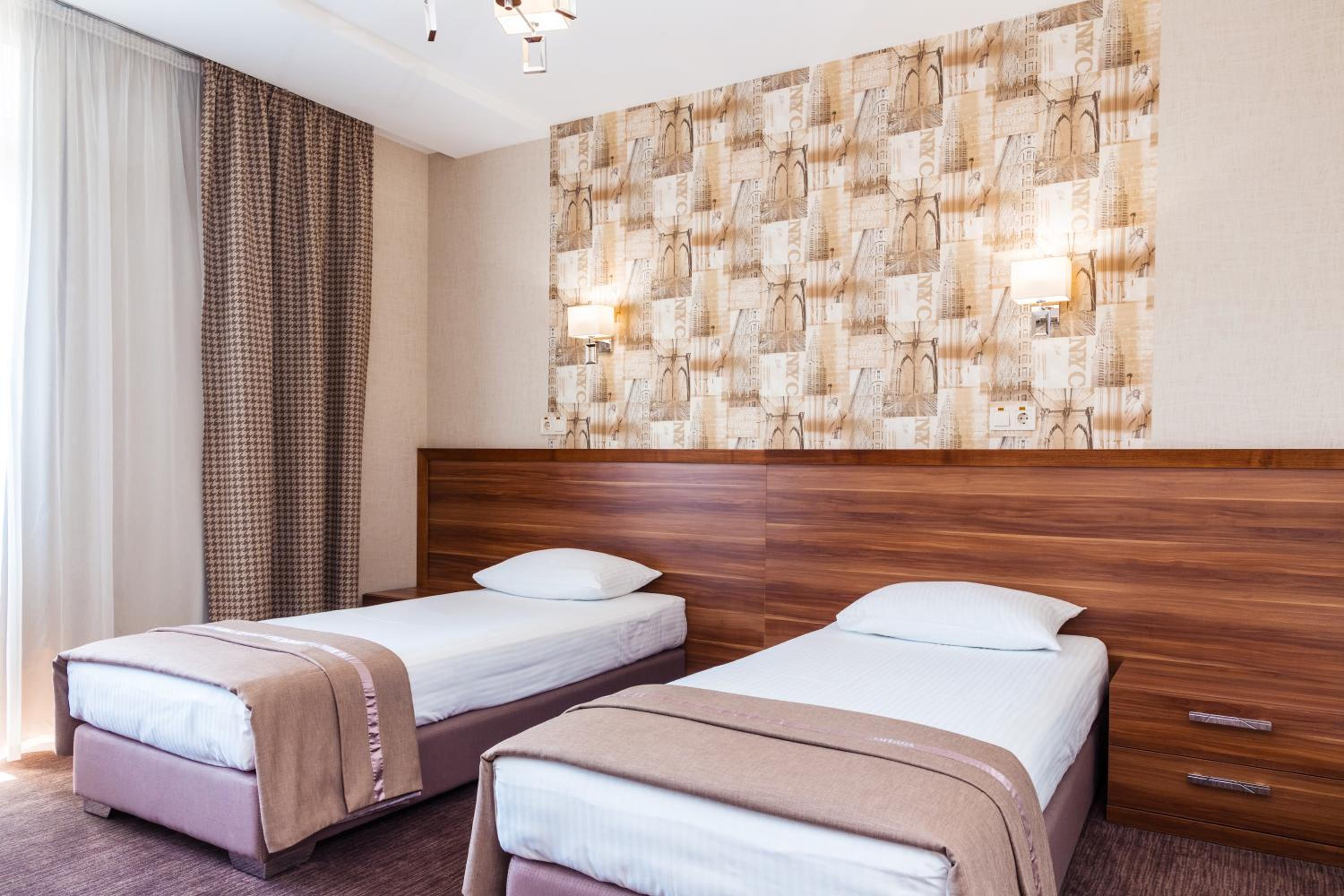 Standard Double or Twin Room photo 1