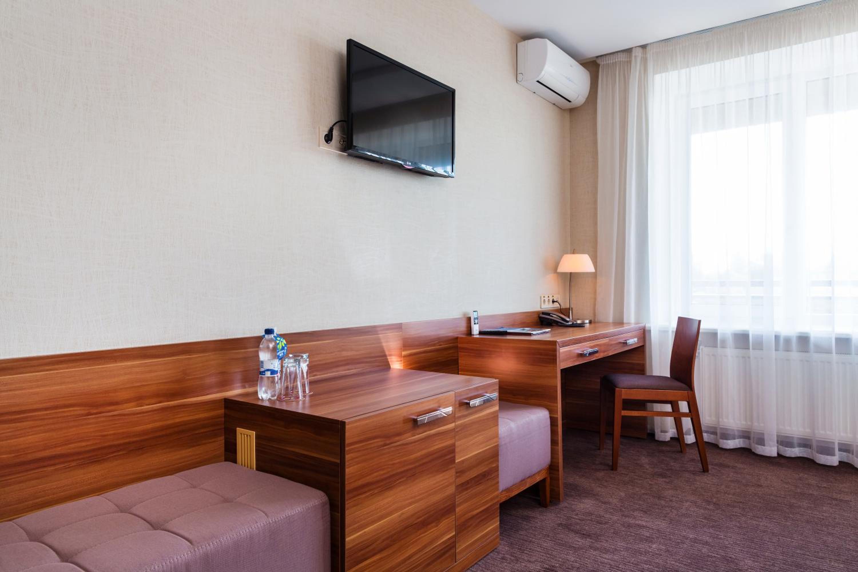 Standard Double or Twin Room photo 2