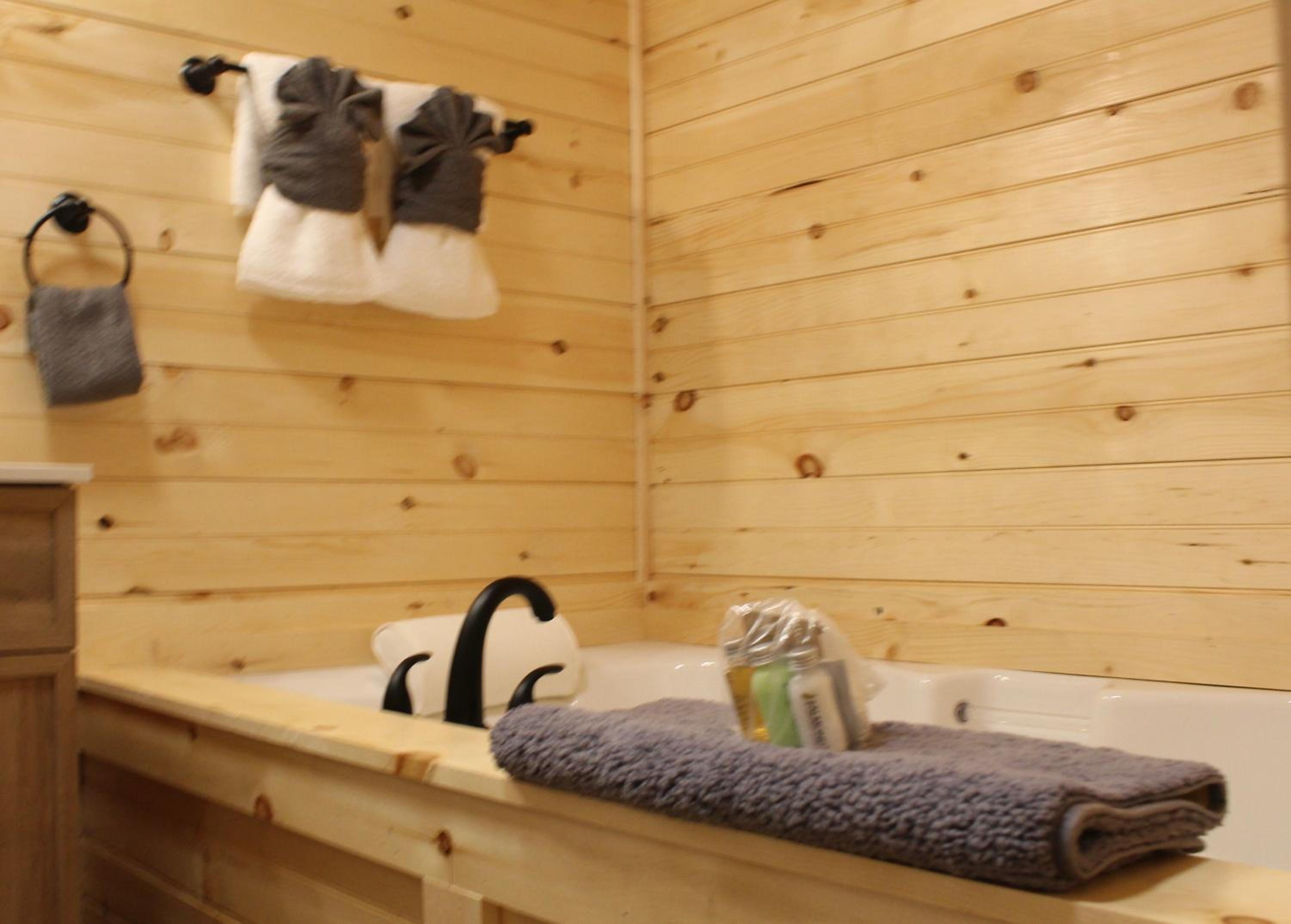 Studio with Spa Bath photo 3