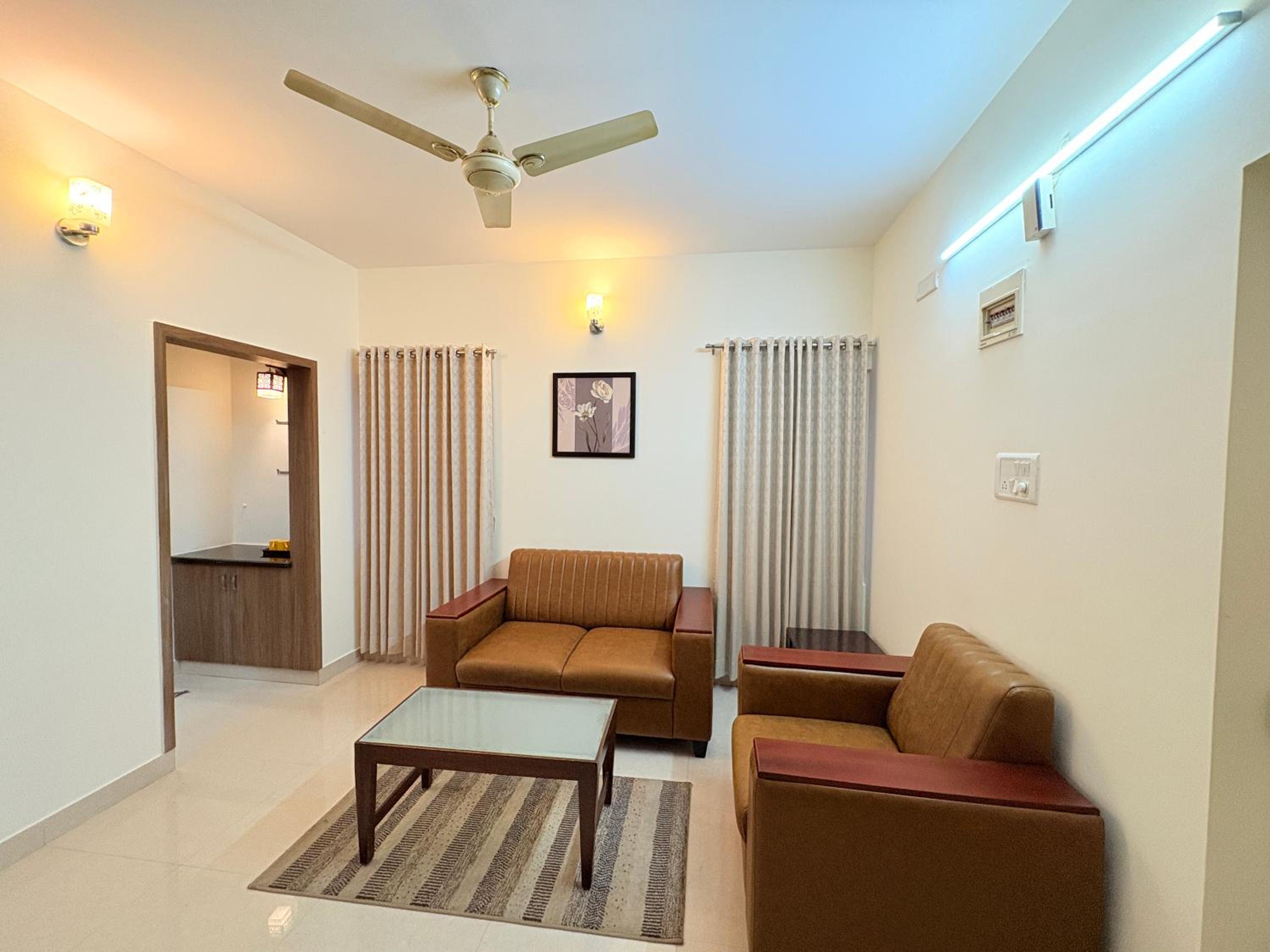 Deluxe One-Bedroom Apartment - Photo 10