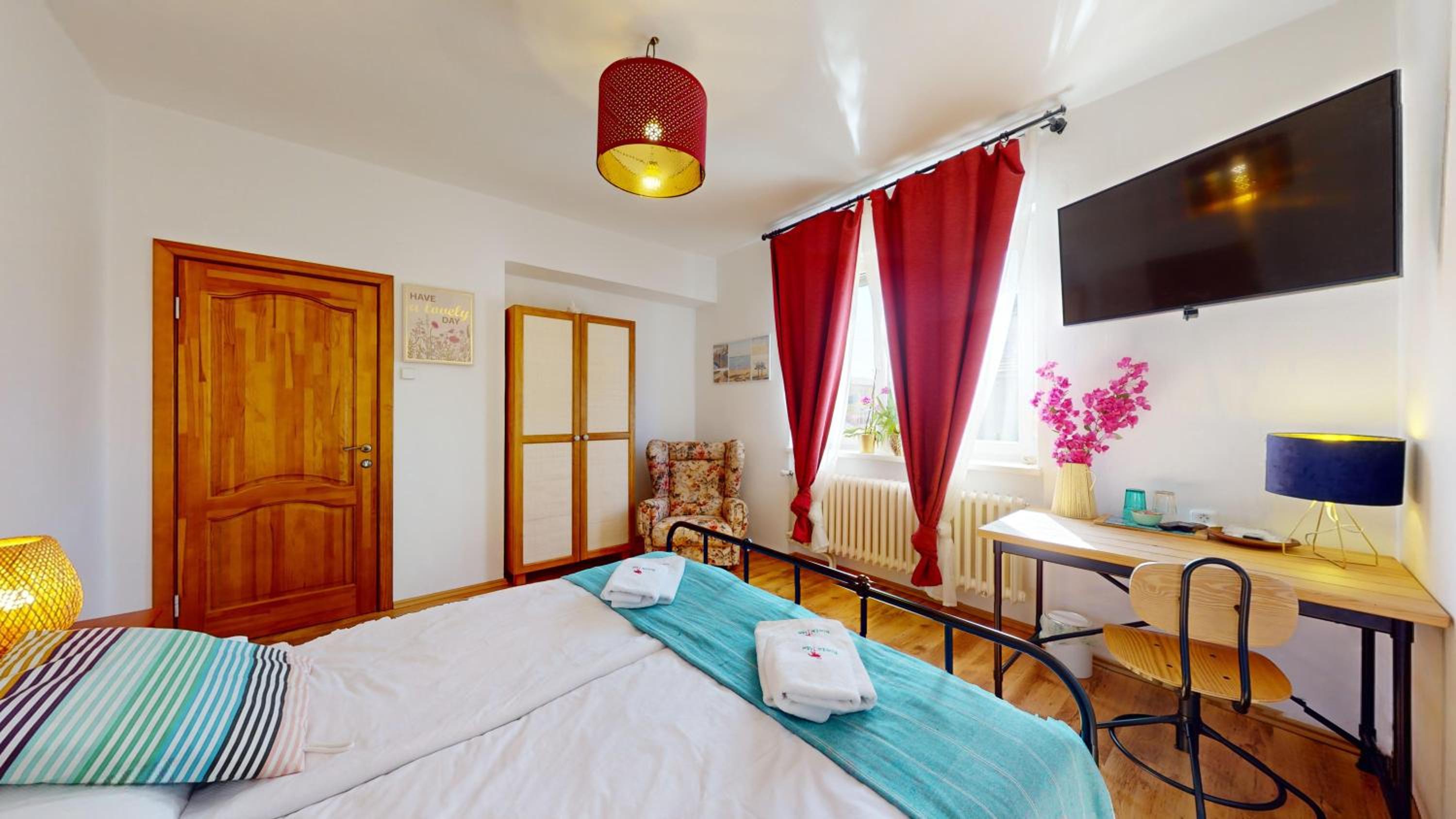 Queen Room with Pool View