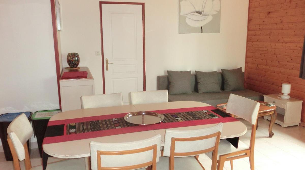 Chalet ( 6 Adults ) - Photo 21