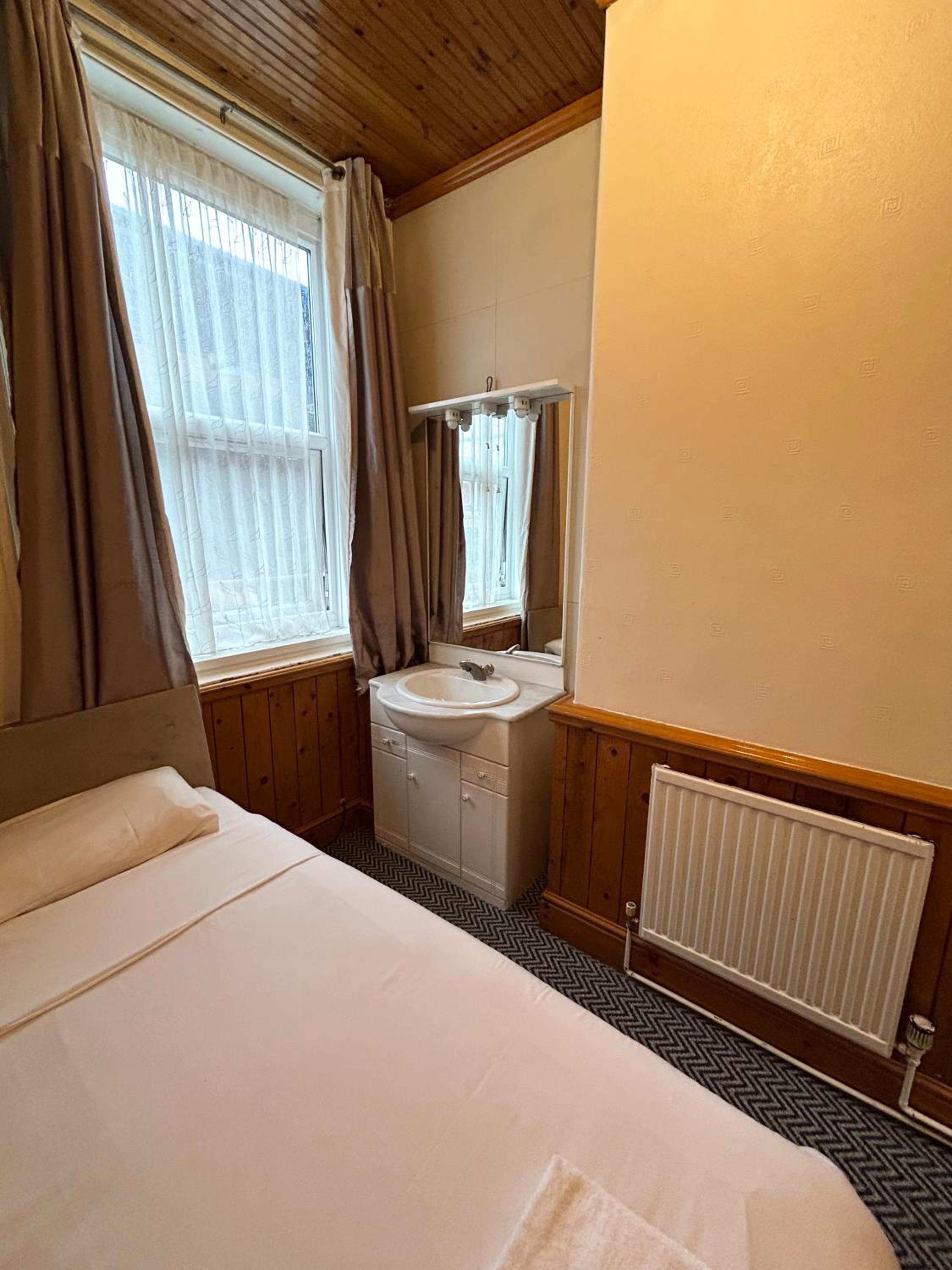 Budget Single Room