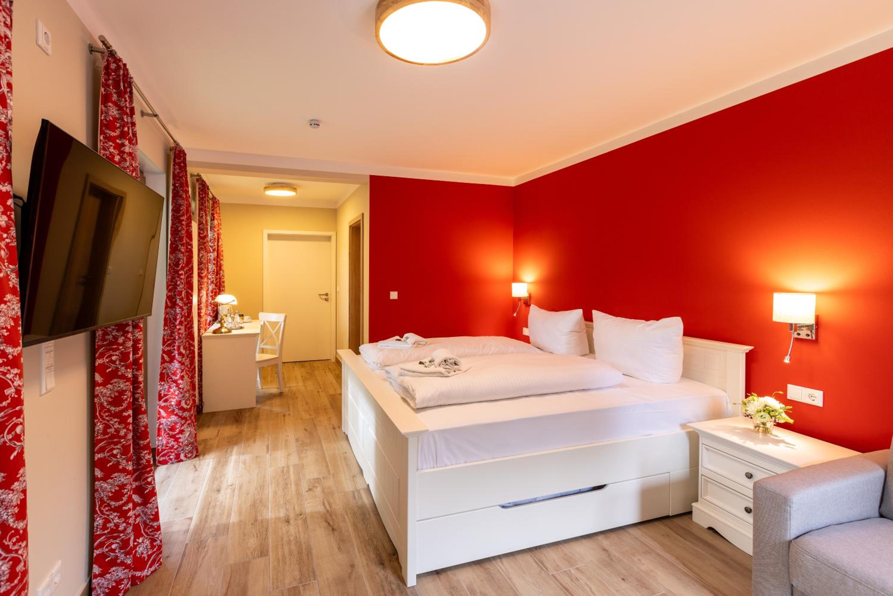 Comfort Double Room with Lake View in Guest house photo 2
