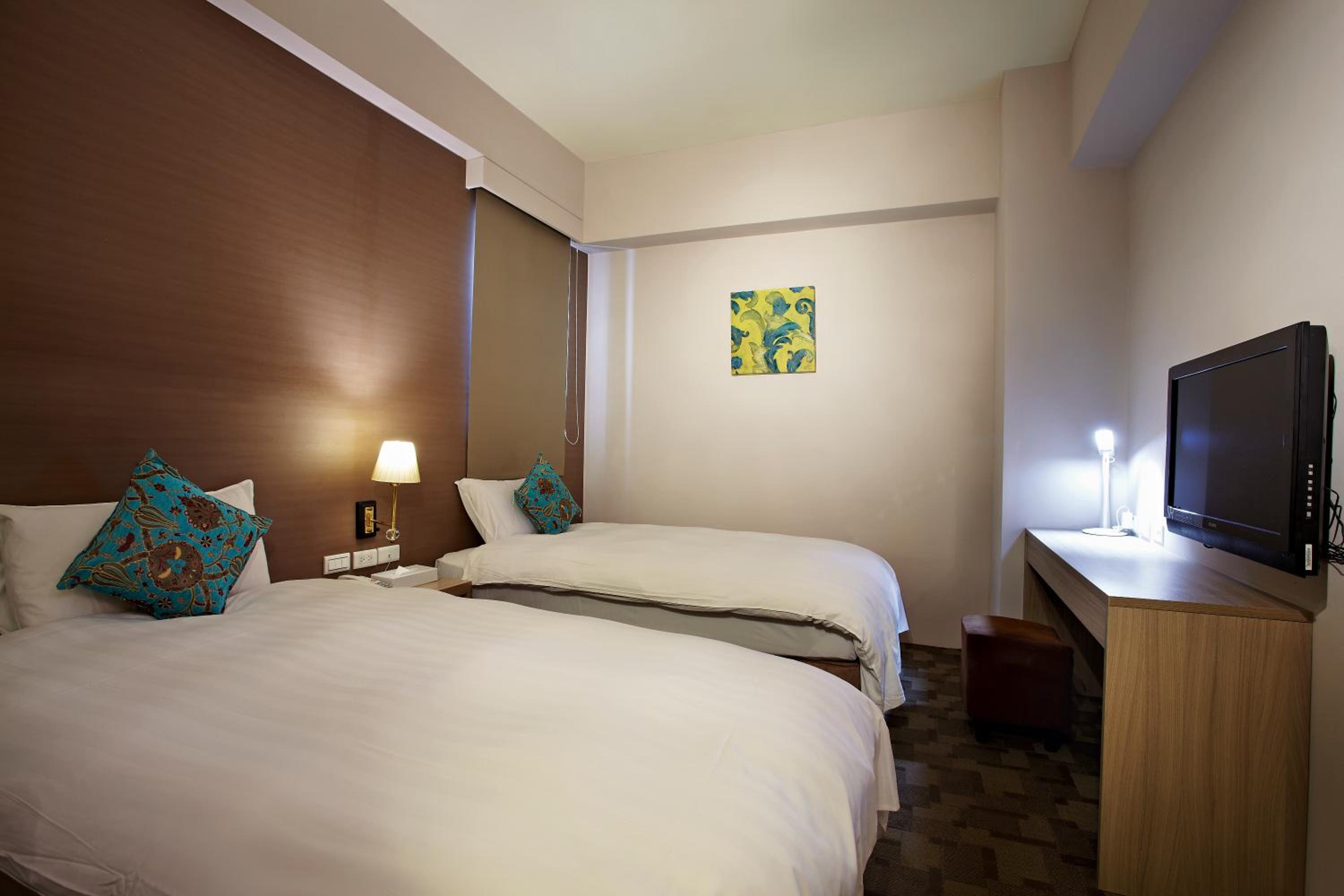 Standard Twin Room