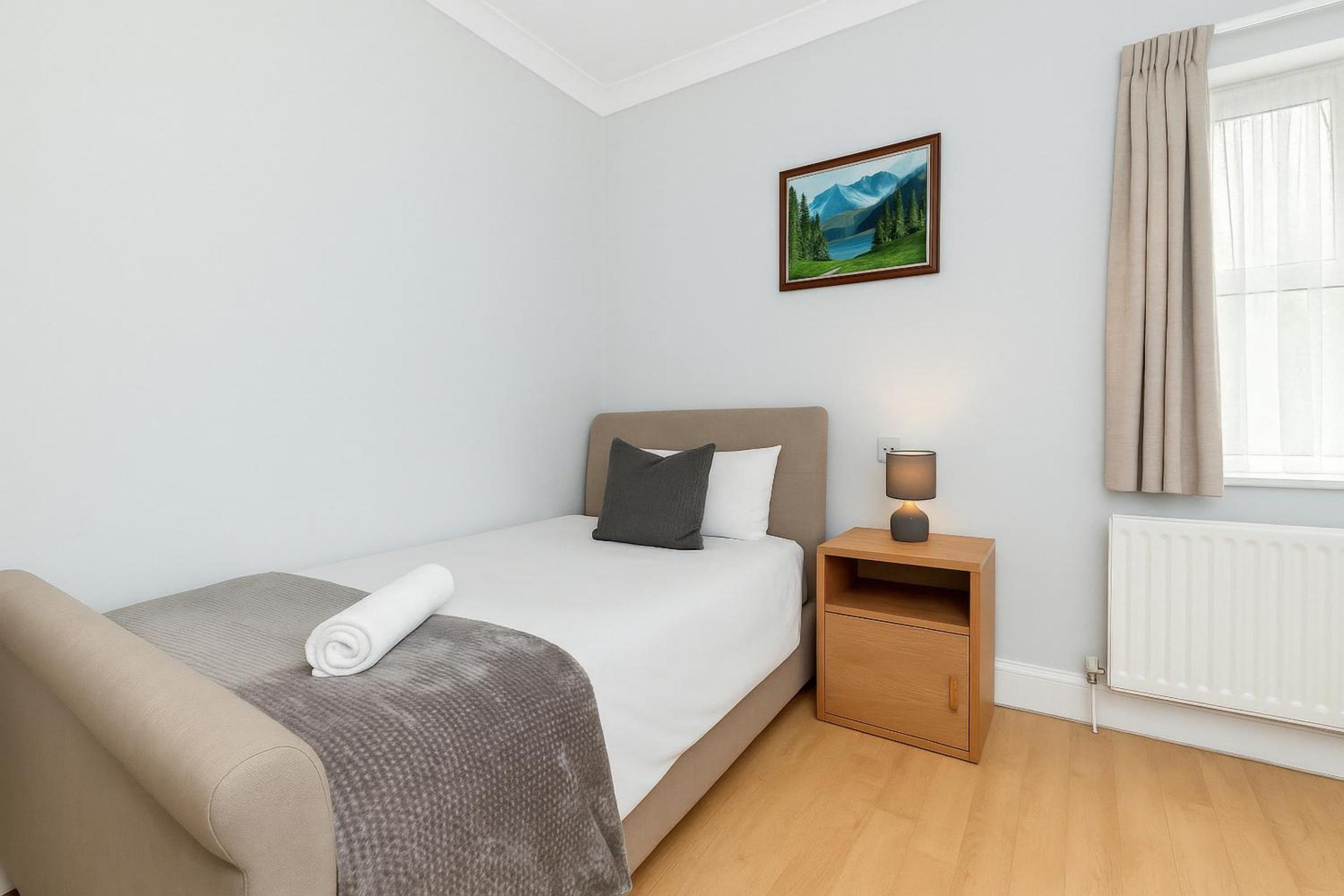Deluxe Single Room