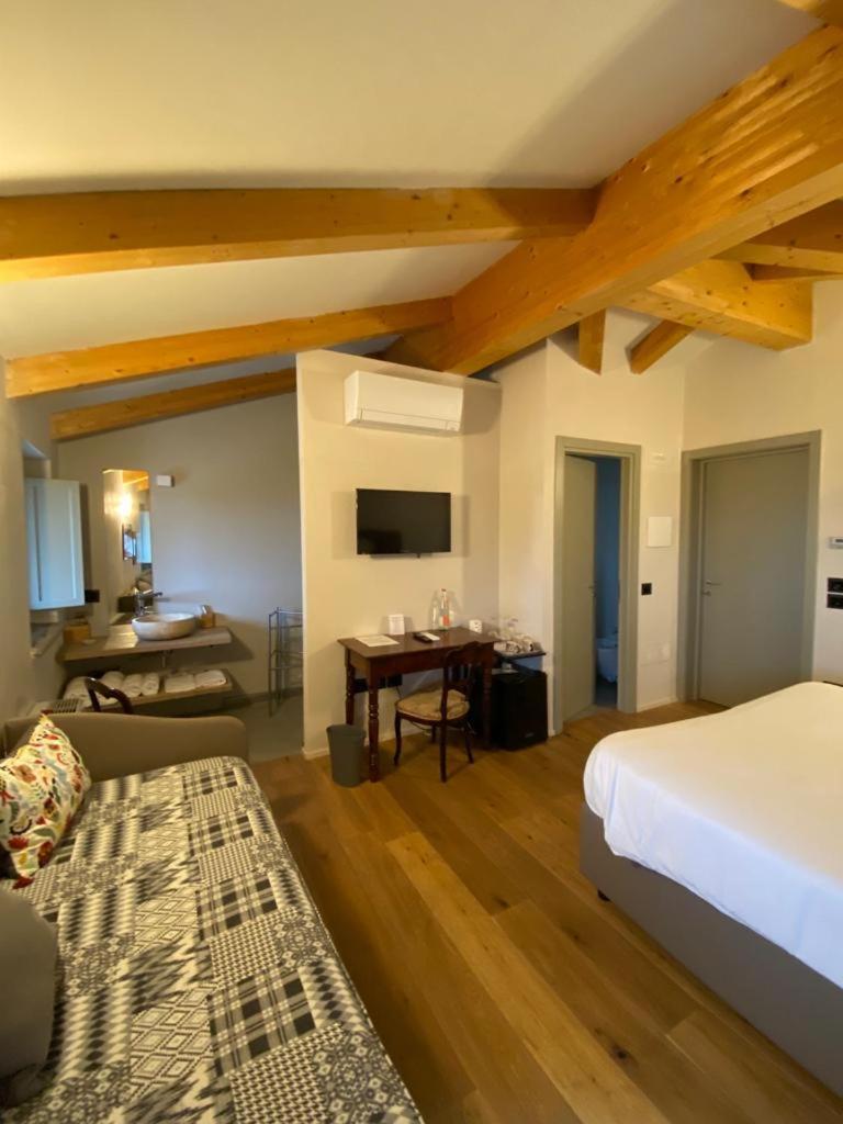 Double or Twin Room photo 2