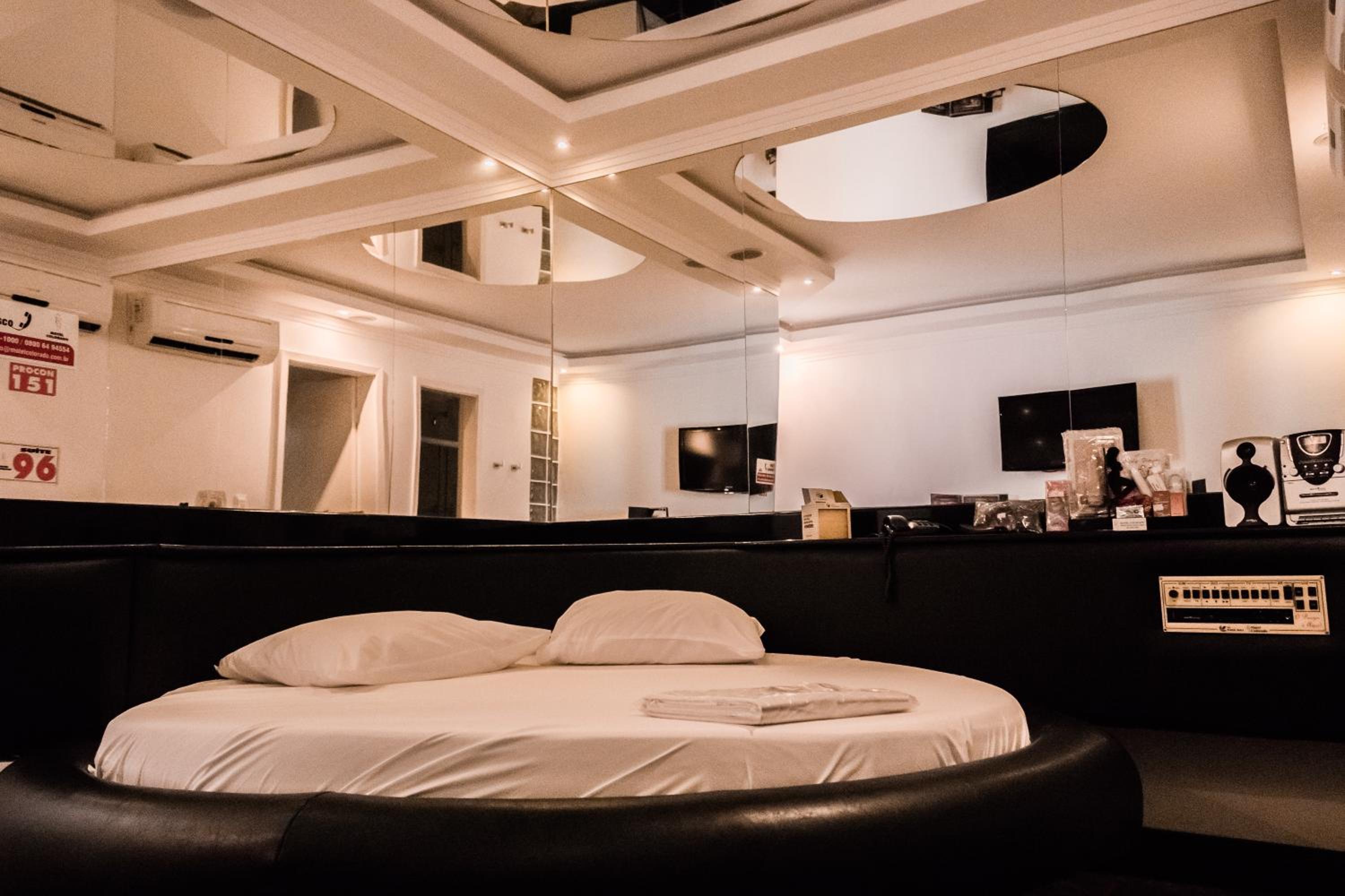 Standard Double Suite