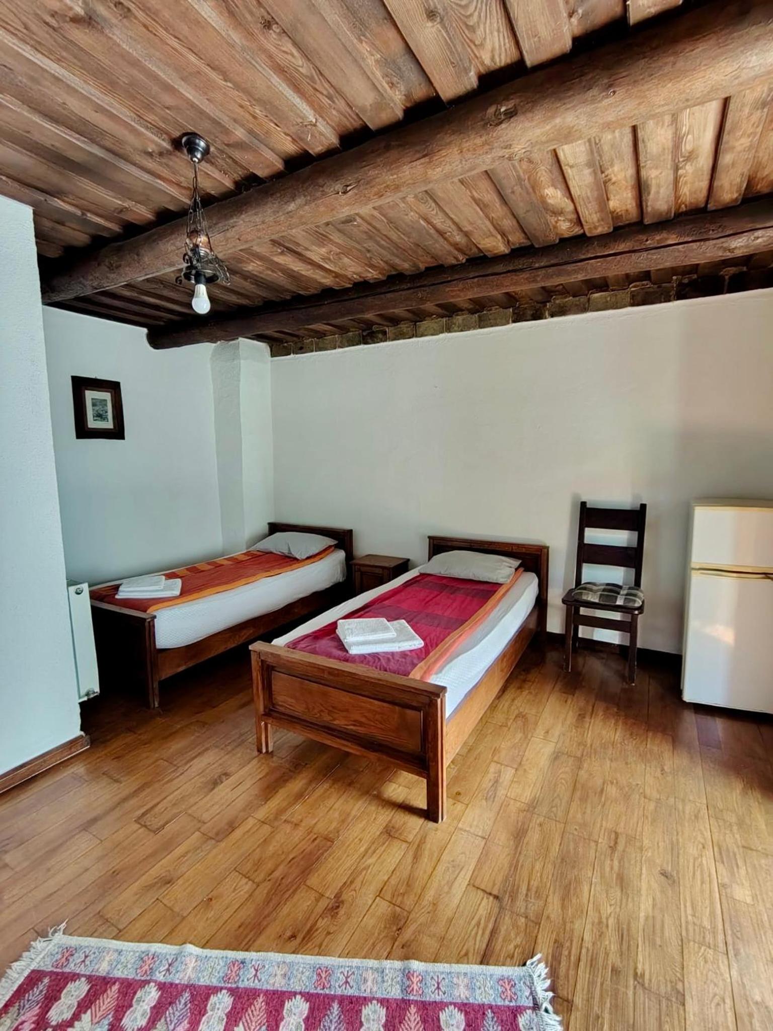 Basic Triple Room photo 3