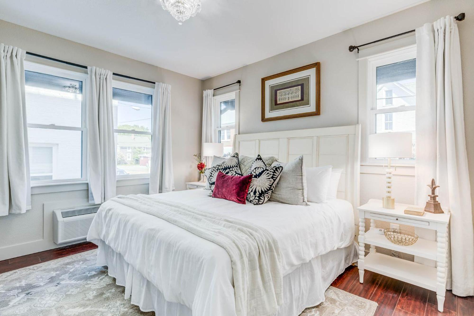 Standard King Room