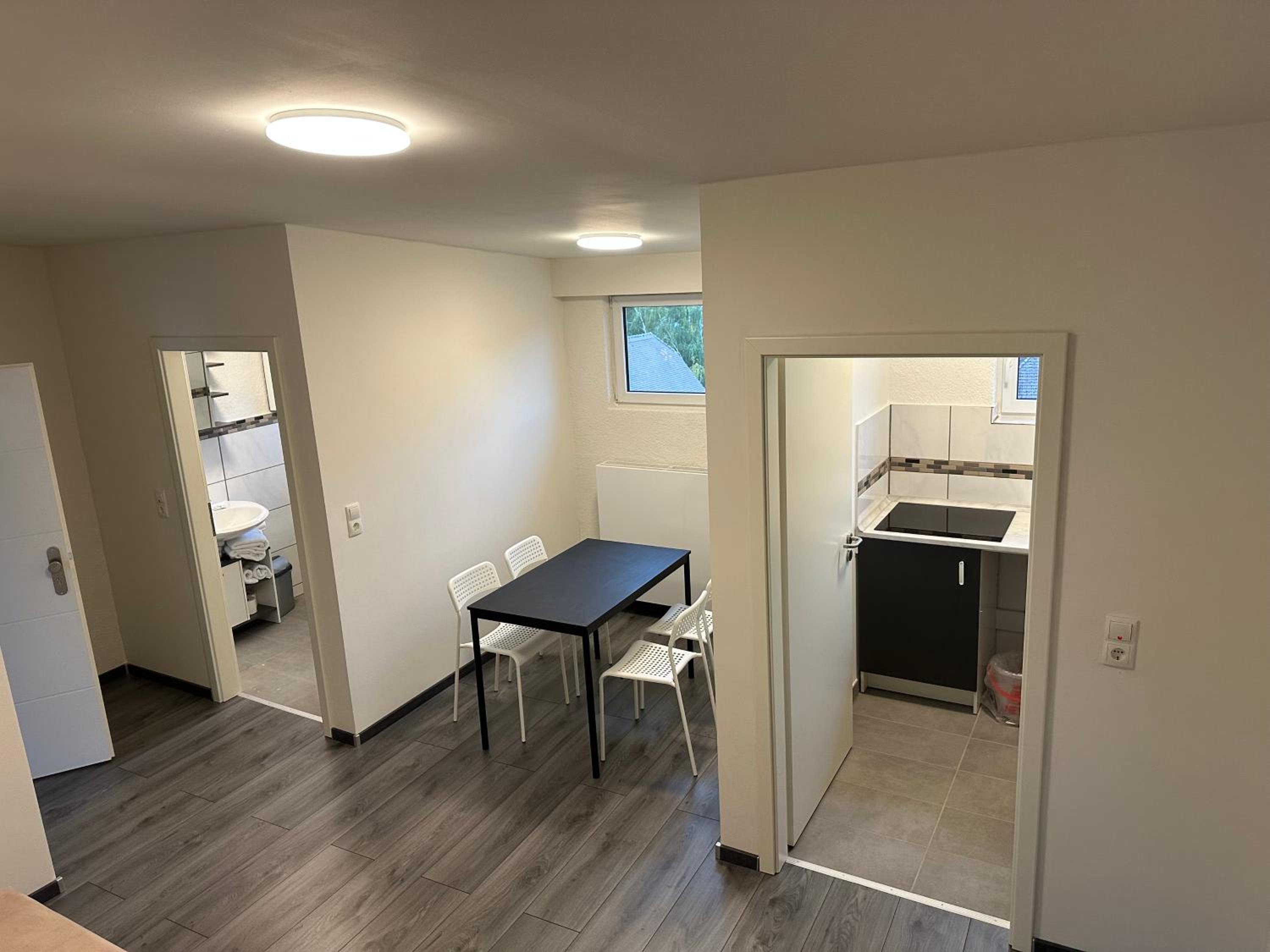 Apartment photo 2