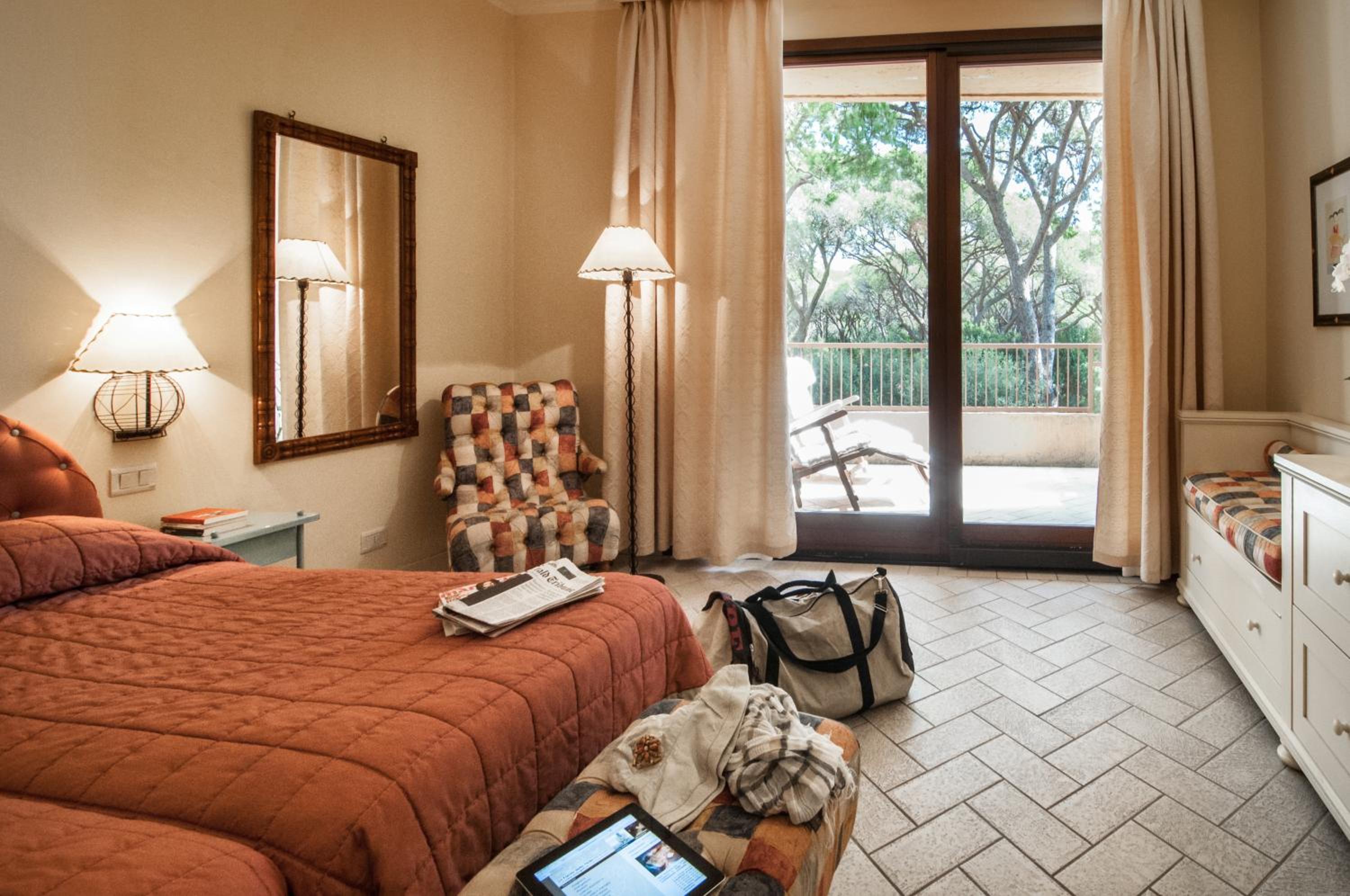 Double/ Twin Room with Pinewood View photo 1
