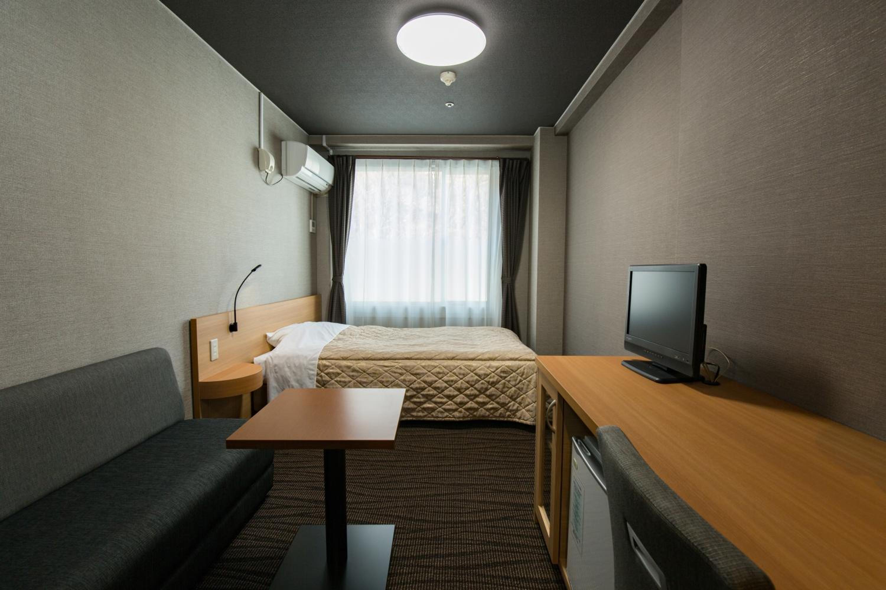 Economy Single Room With Shared Bathroom - Non-Smoking