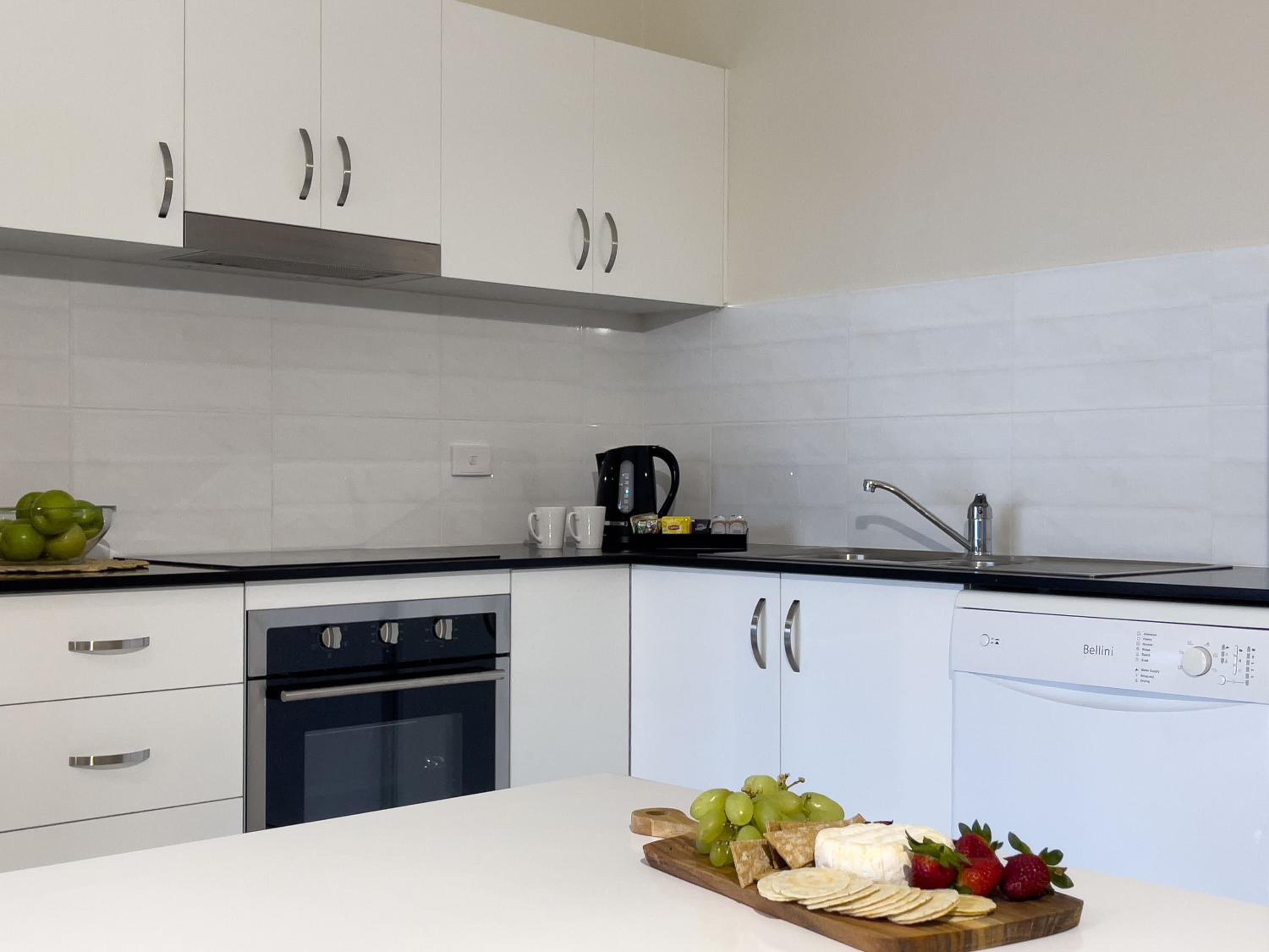 1-Bedroom Accessible Apartment, 1 Queen photo 2
