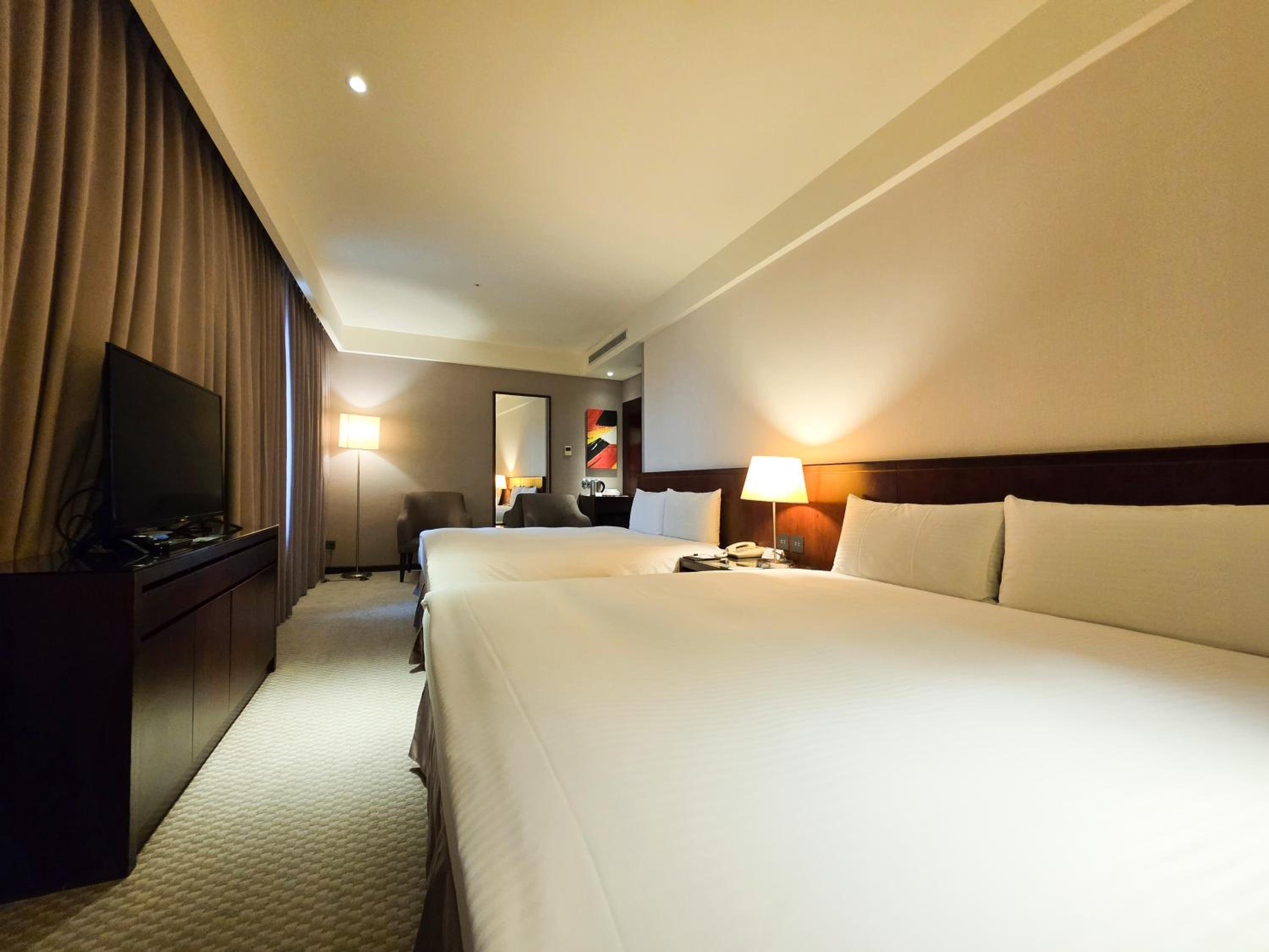 Classic Quadruple Room