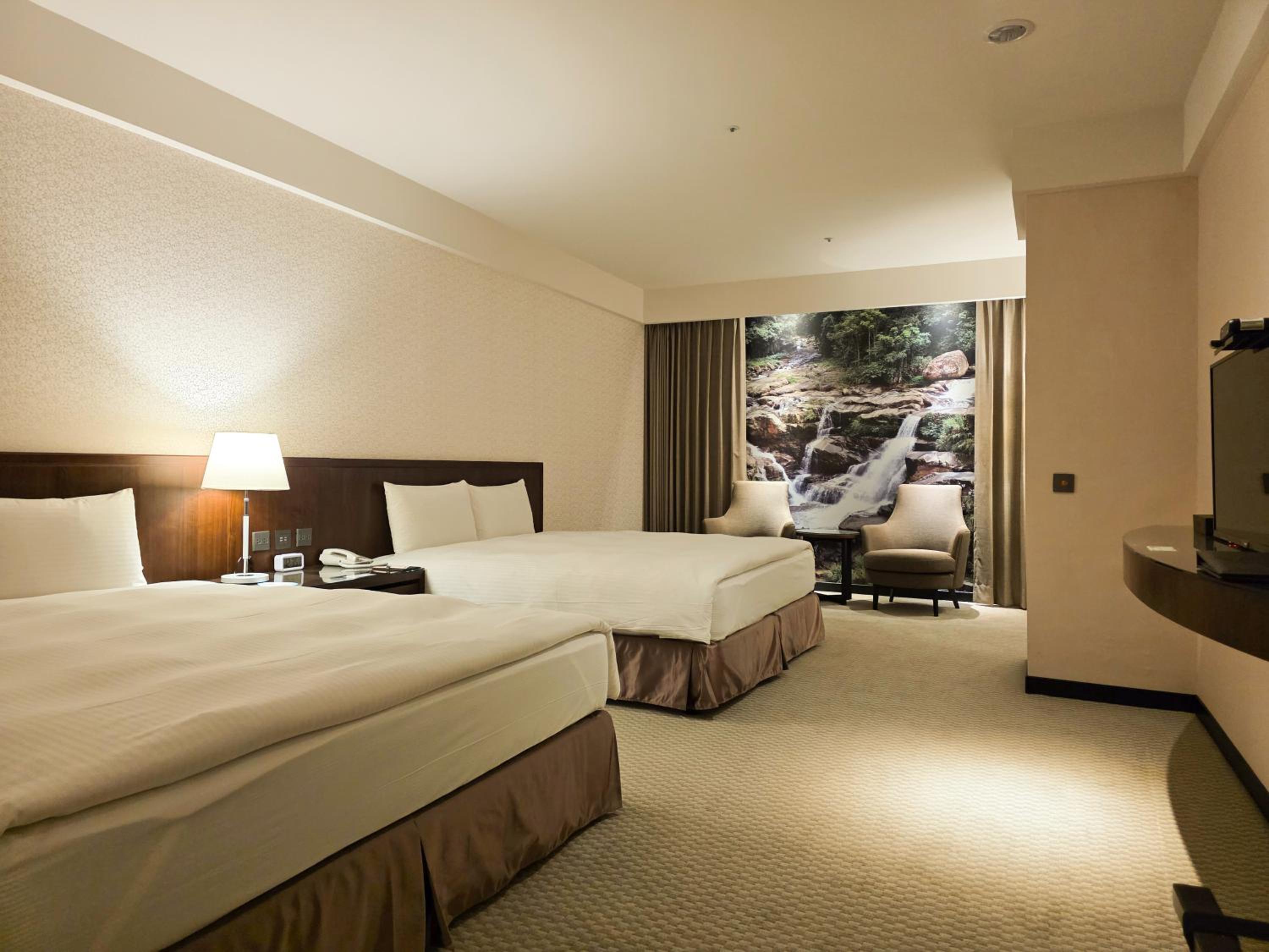 Quadruple Room - Disability Access ( No window)