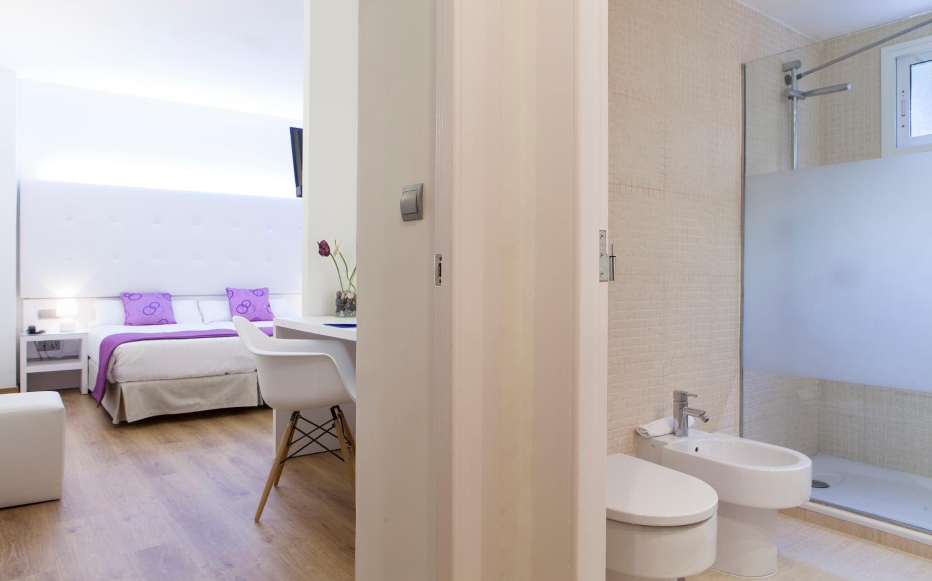 Double or Twin Room photo 2