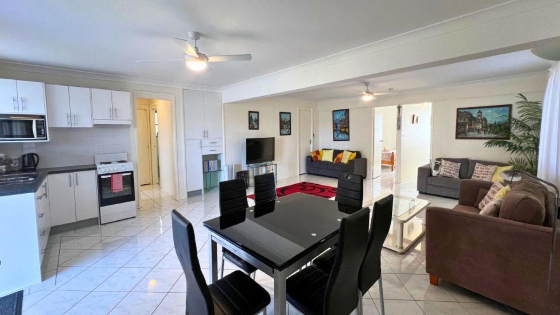 Two-Bedroom House photo 3