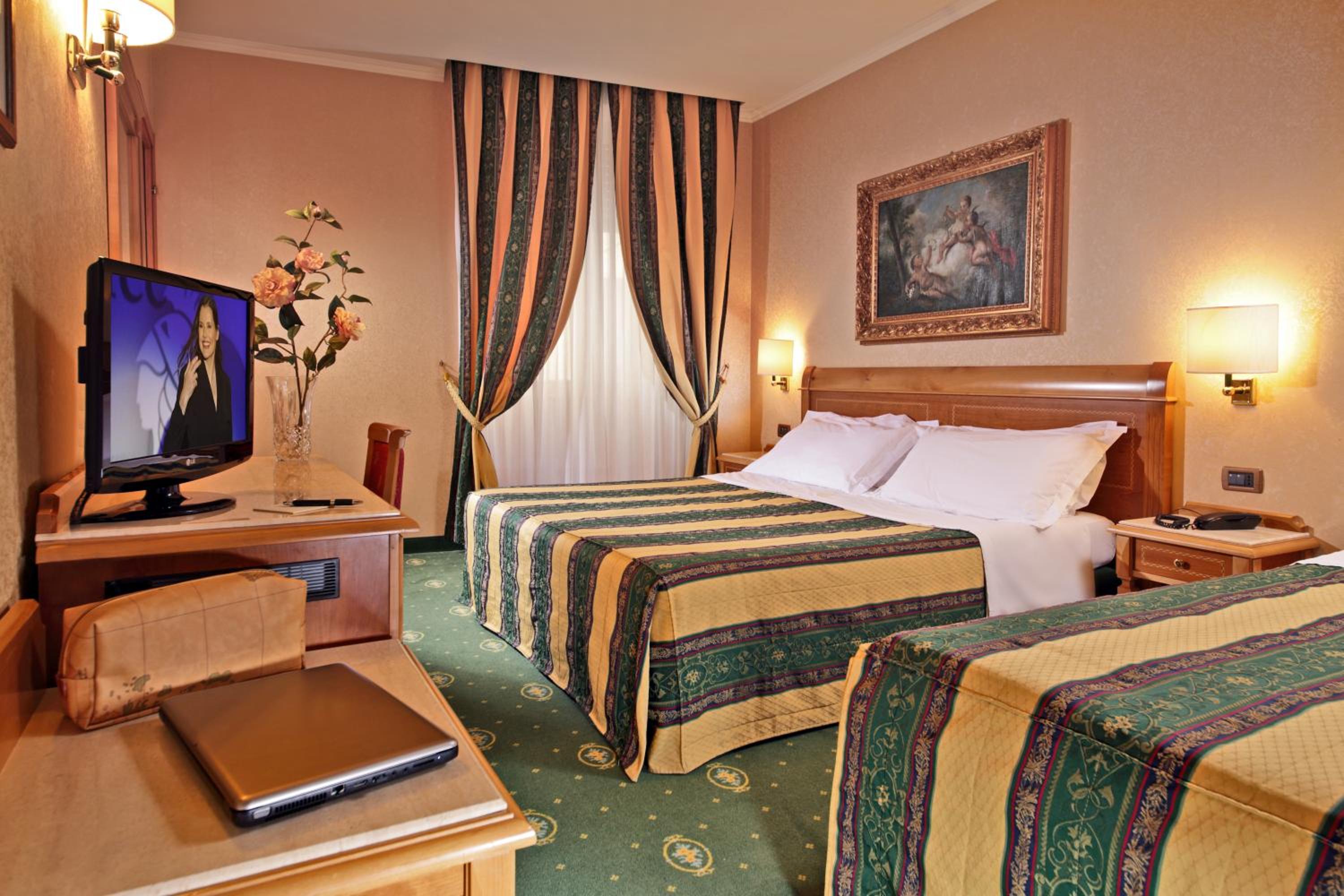 Quadruple Room photo 3