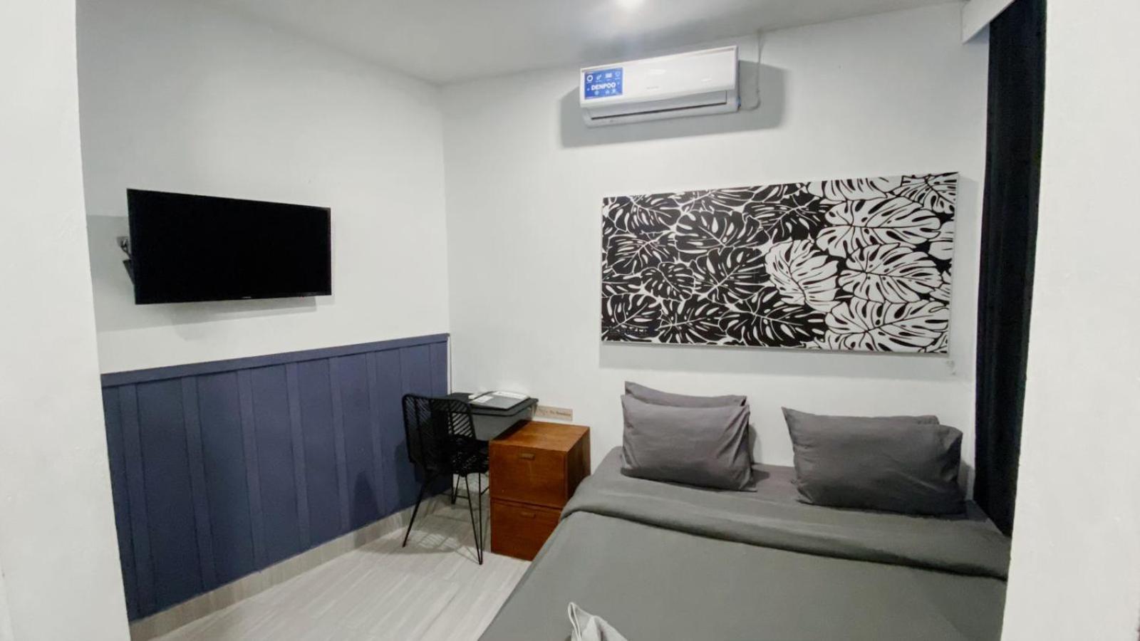 Deluxe Room - Photo 3