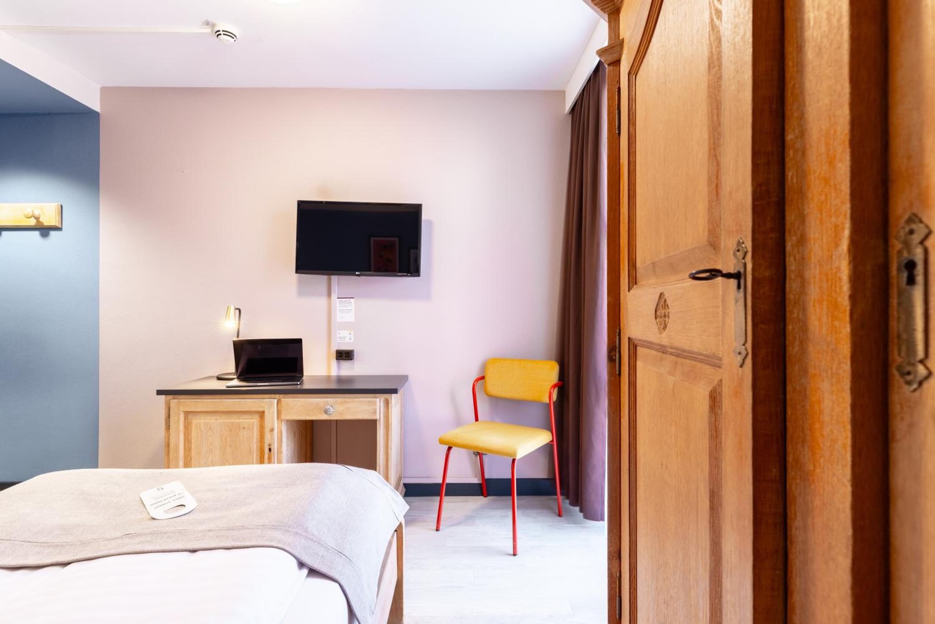 Single Room photo 3