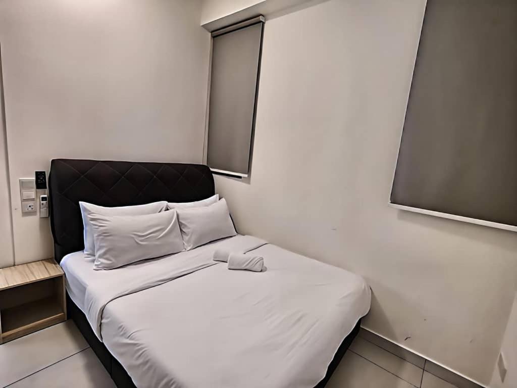 Three-Bedroom Apartment with Sea View