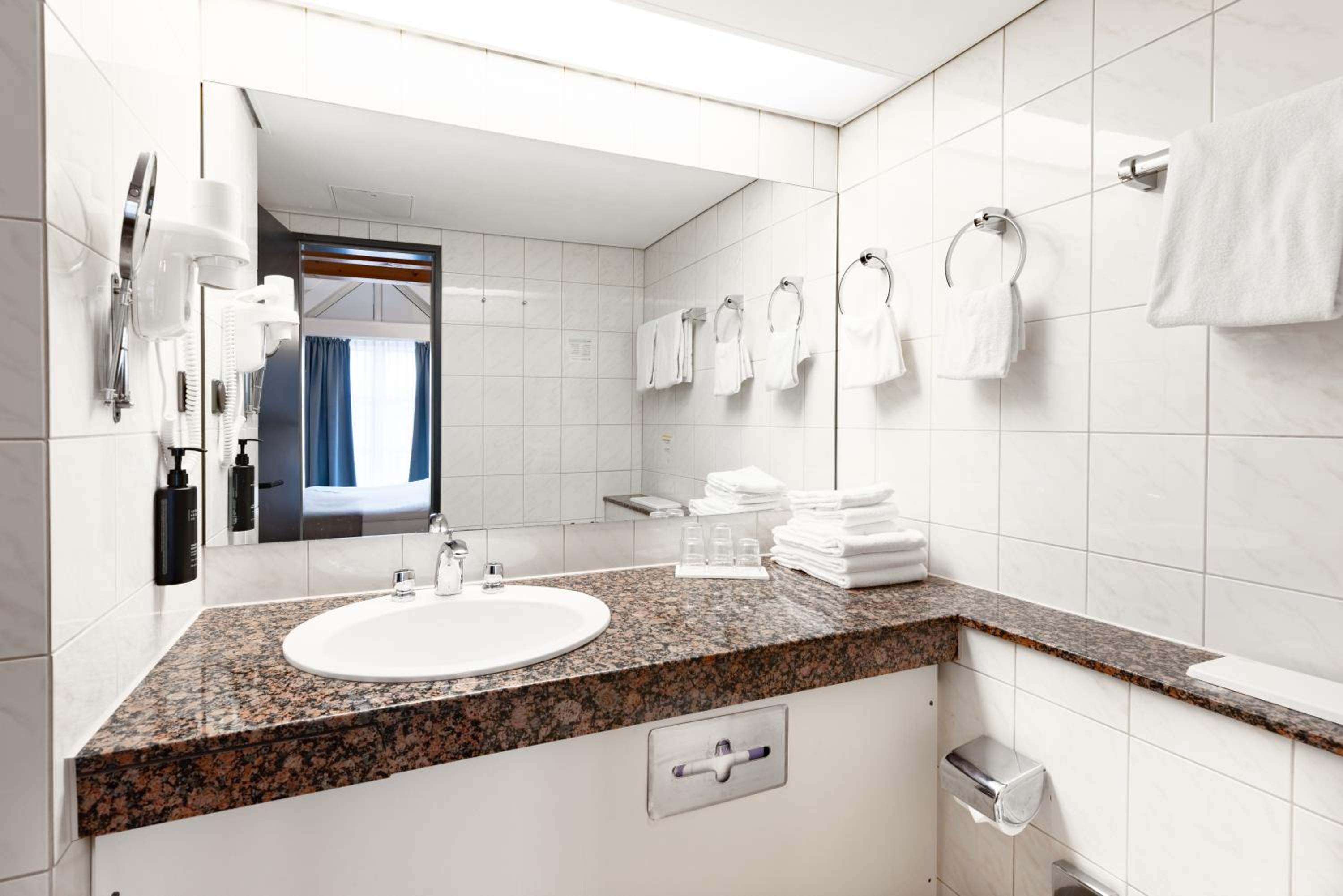 Two-Bedroom Duplex Suite - Photo 3