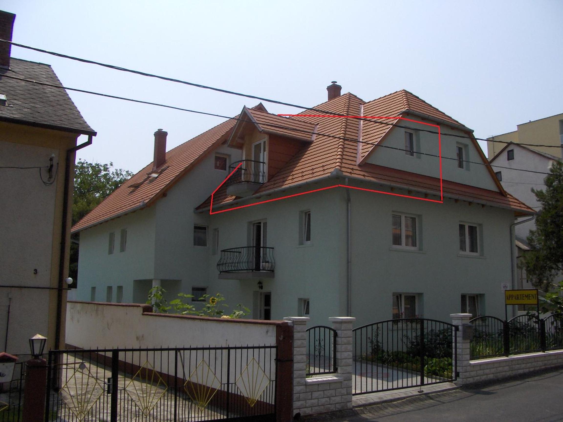 Apartment with Balcony photo 2