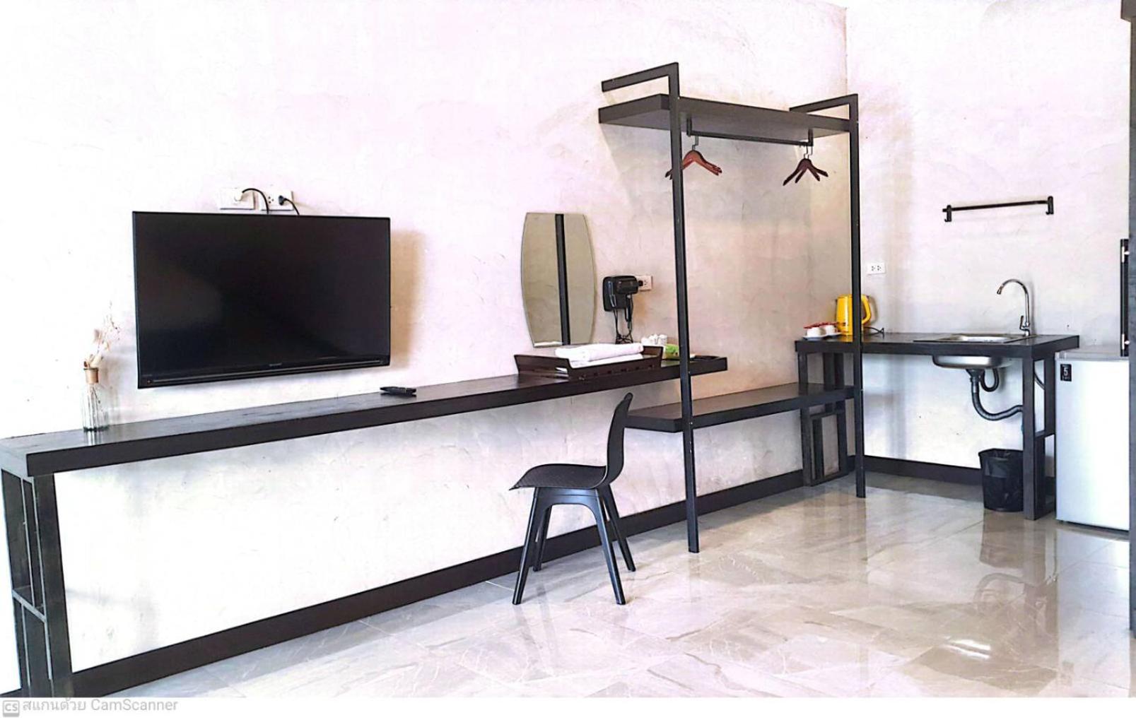 Family Room photo 2
