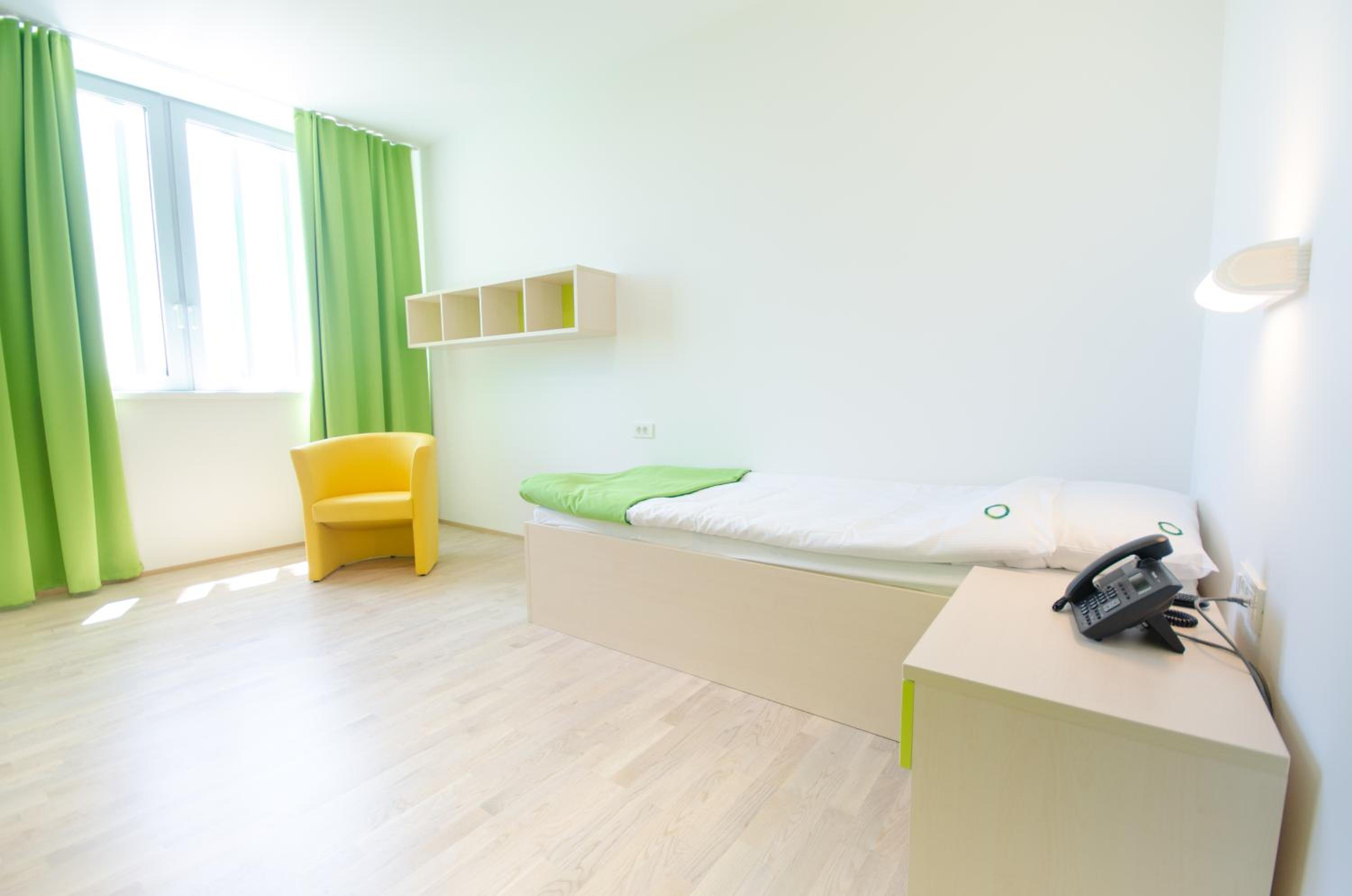 Single Room photo 2