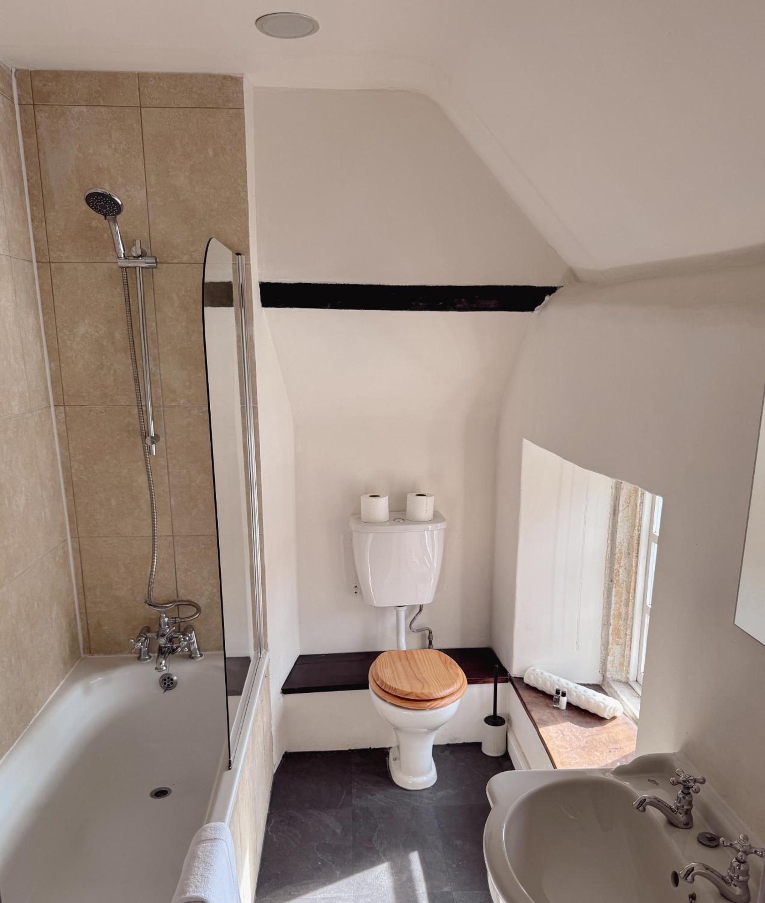Deluxe Double Room - Photo 3