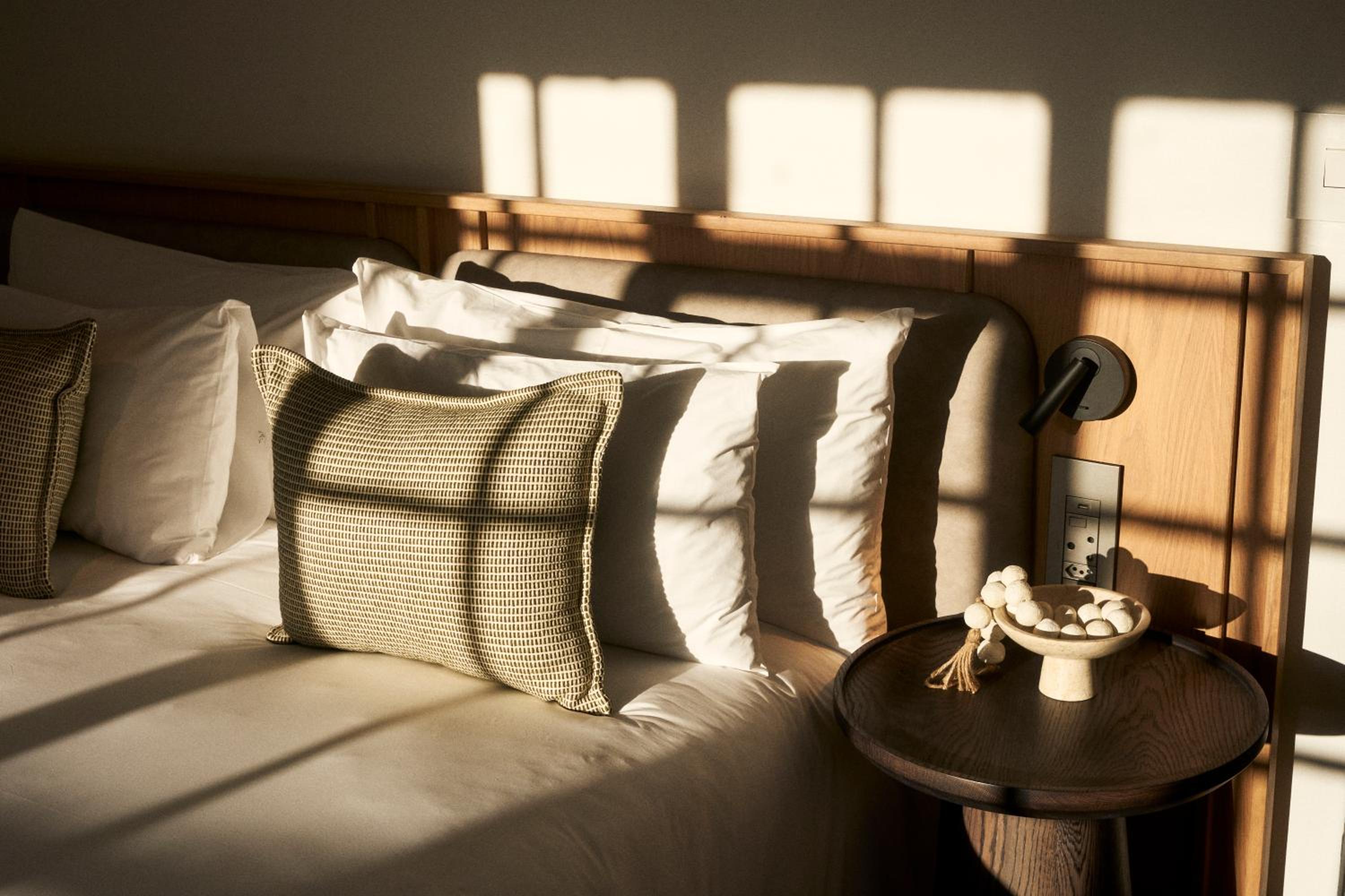 Deluxe King Suite