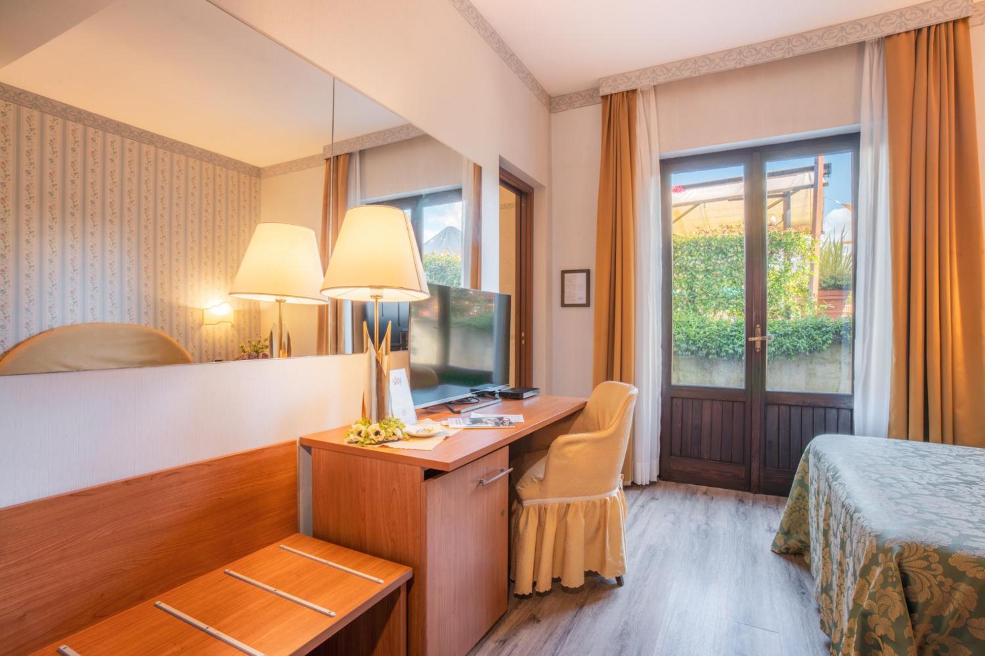 Single Room photo 3