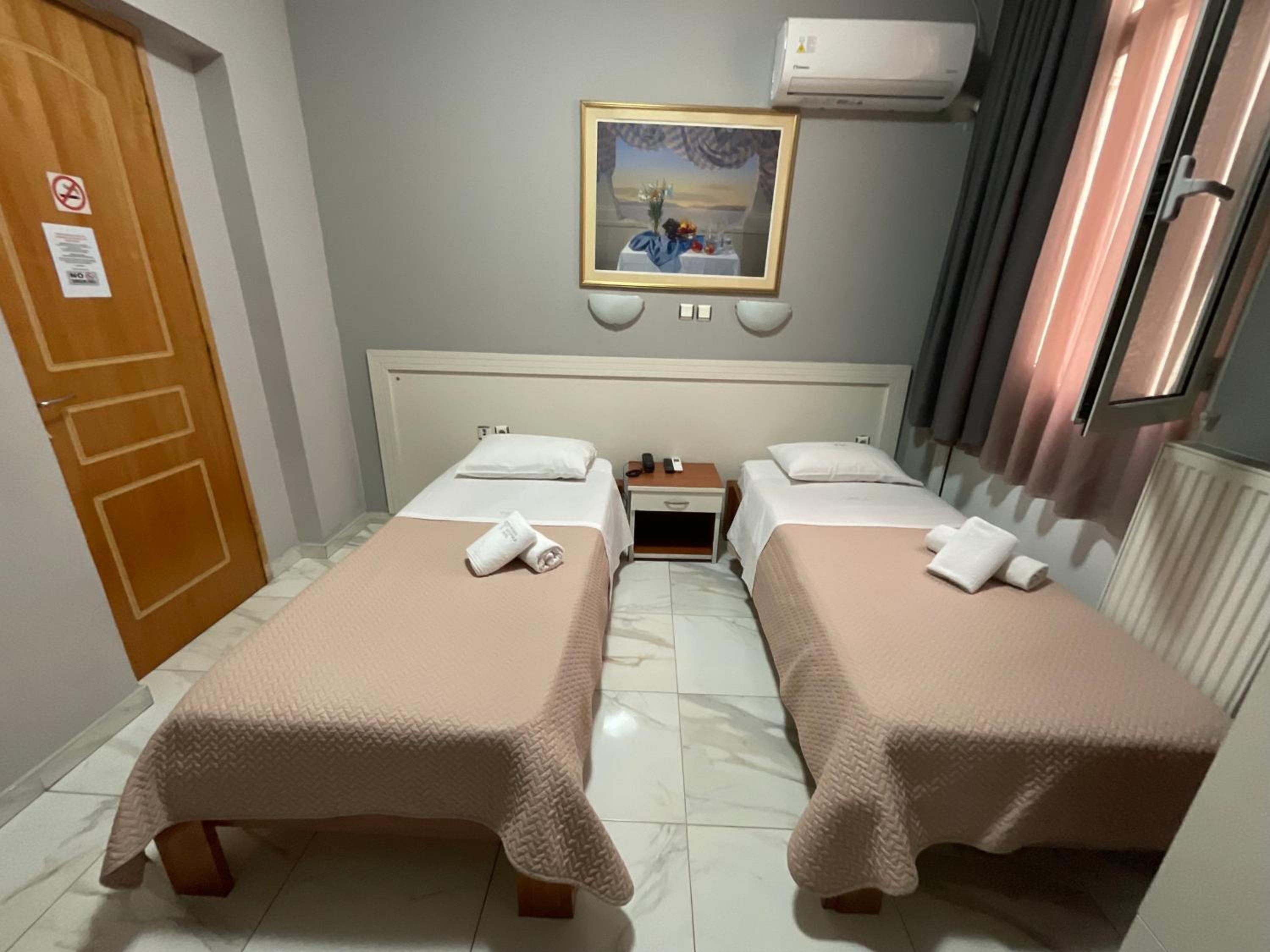 Economy Double Room photo 1