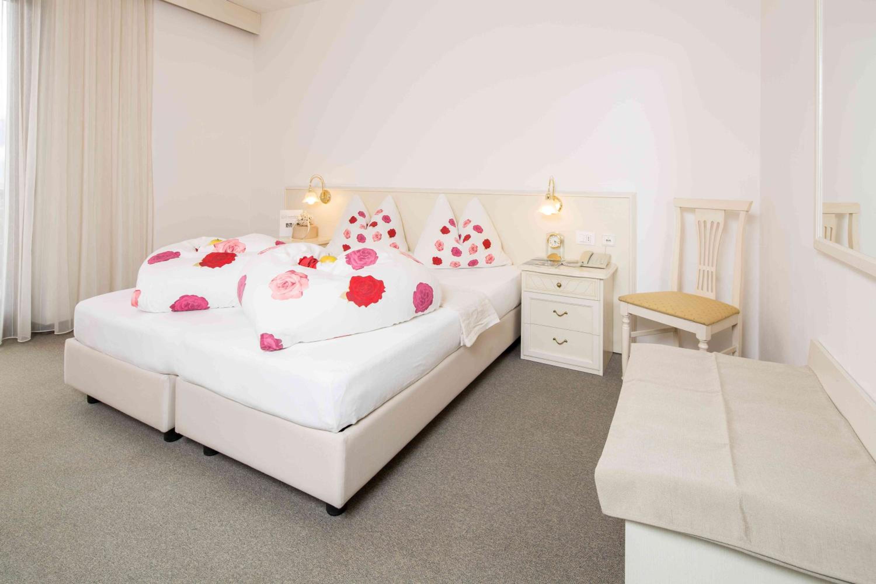 Double or Twin Room with Panoramic View photo 2